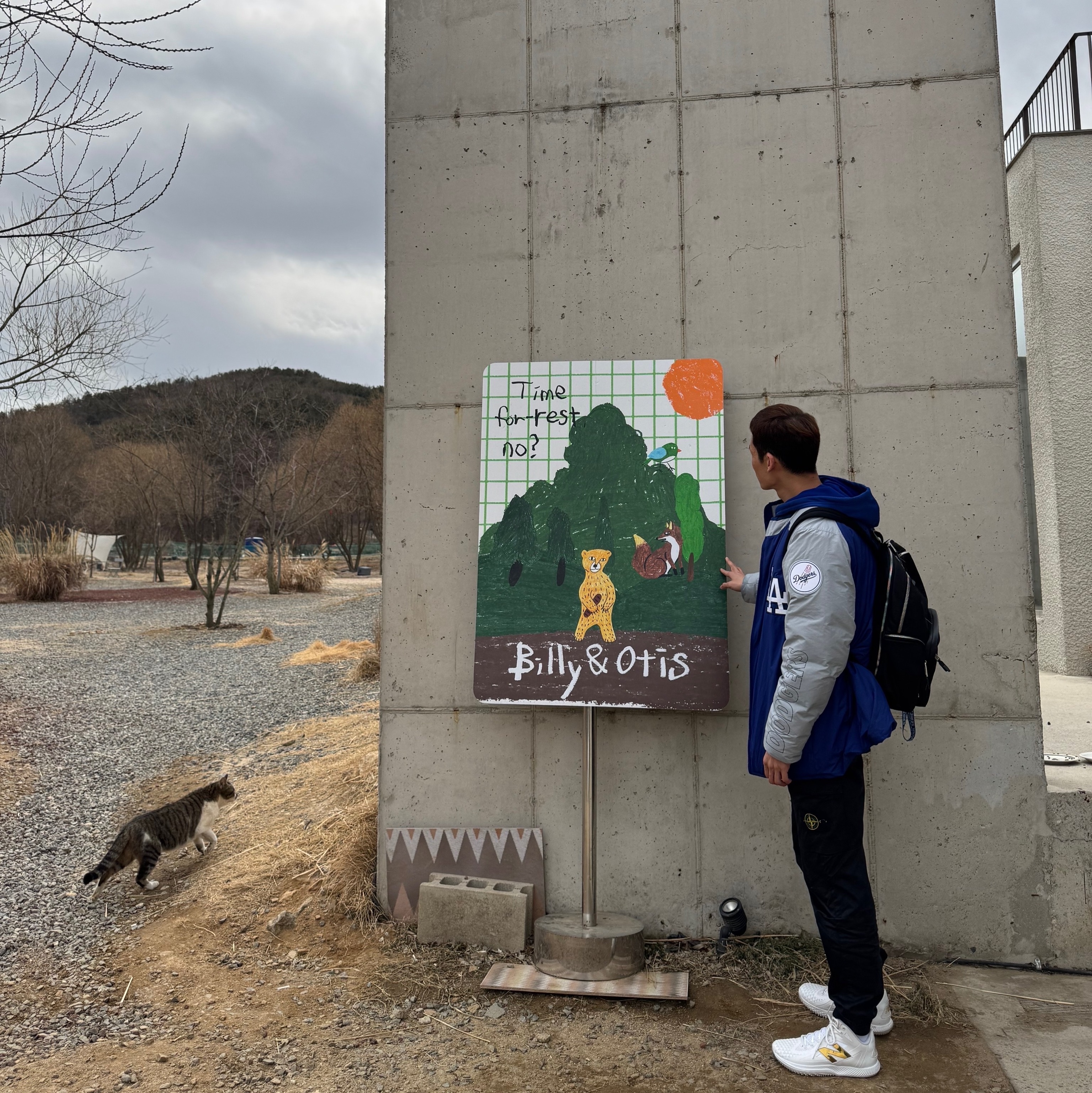 뉴발란스 990v6 메이드 인 USA 라임스톤 마젠타, 뉴발란스 퓨어셀 오타니 1 화이트 메탈릭 골드 - 2E 와이드 착용 스타일 - 5