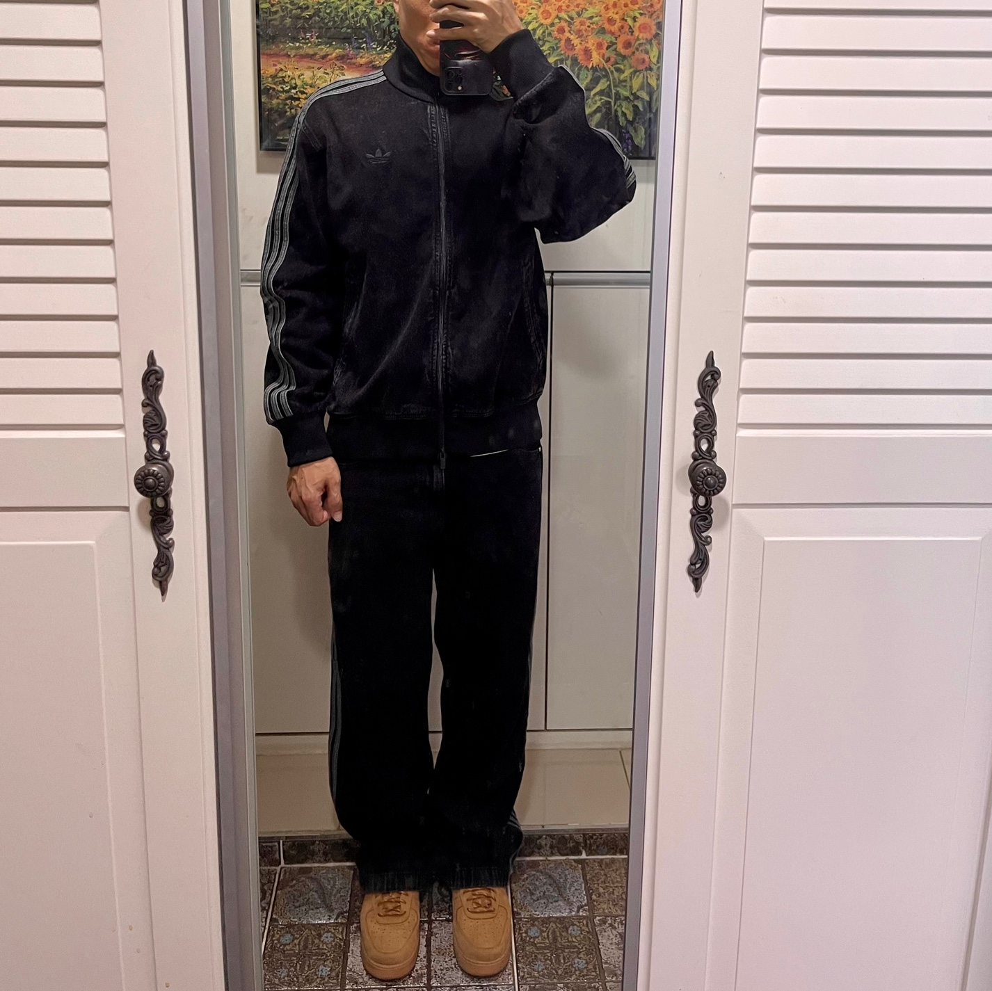 Adidas Adicolor Denim Firebird Pants True Black Denim - KR Sizing, Adidas Adicolor Denim Firebird Track Top True Black Denim  - KR Sizing 착용 스타일 - 1