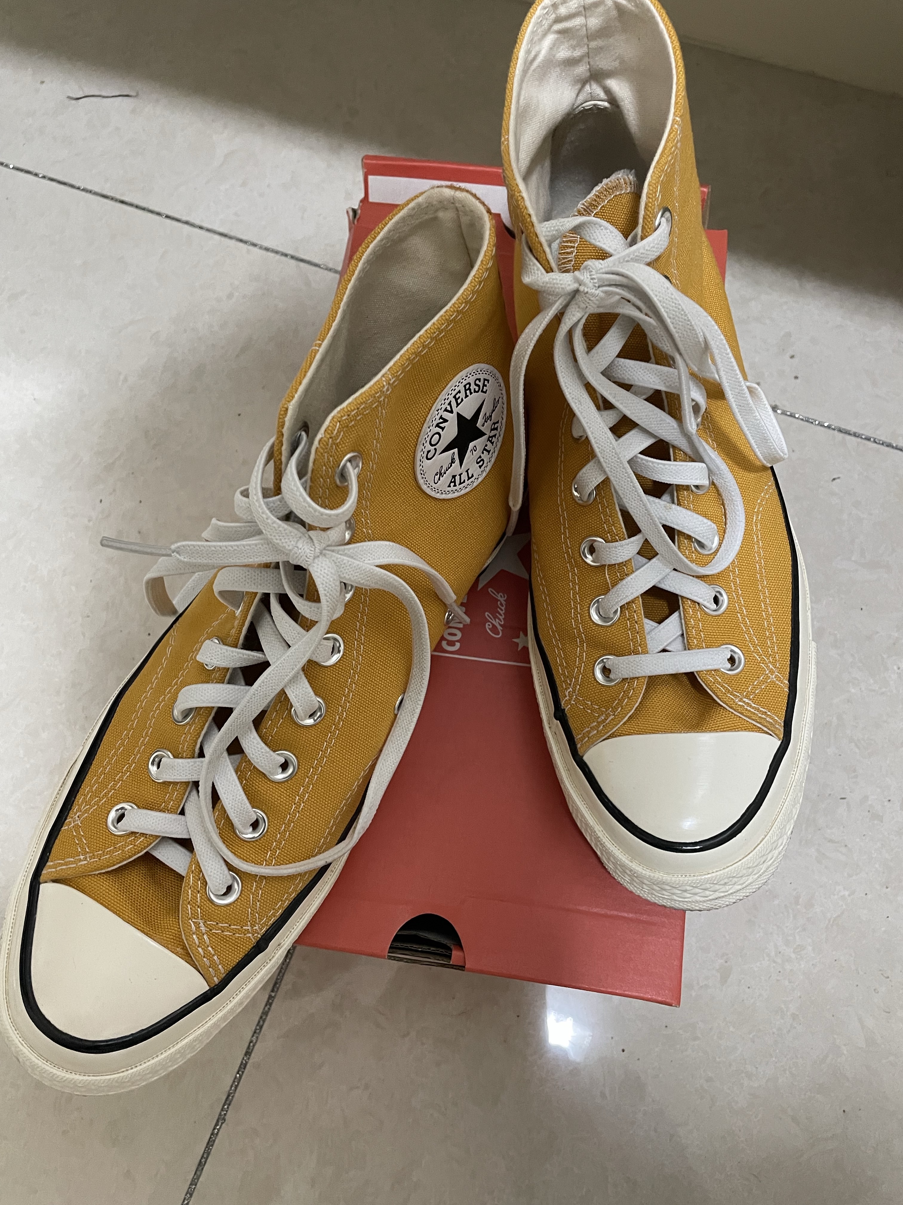 Converse Chuck 70 High Vintage Canvas Sunflower 착용 스타일
