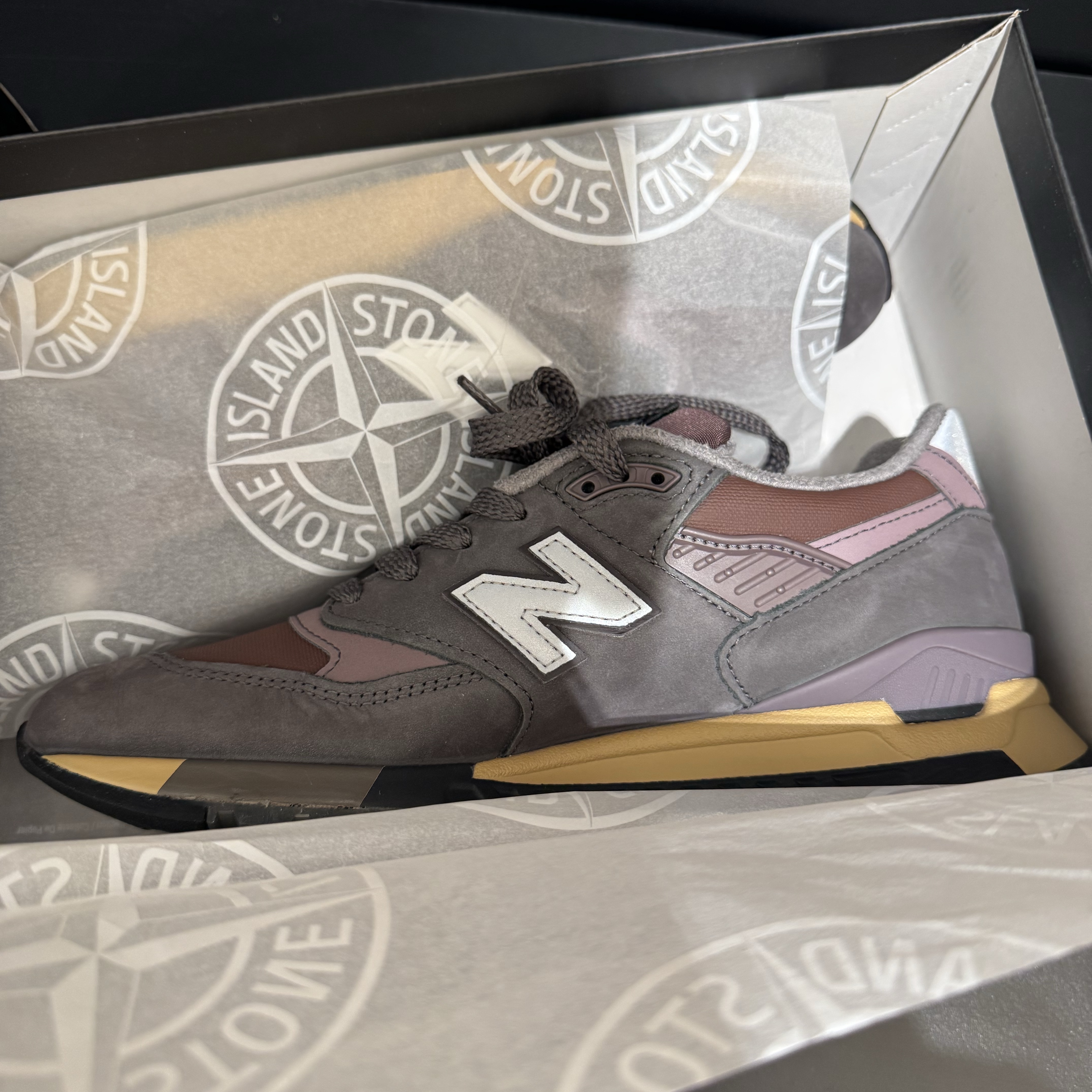 New Balance x Stone Island 998 Made in USA Mauve Deep Plum 착용 스타일 - 2