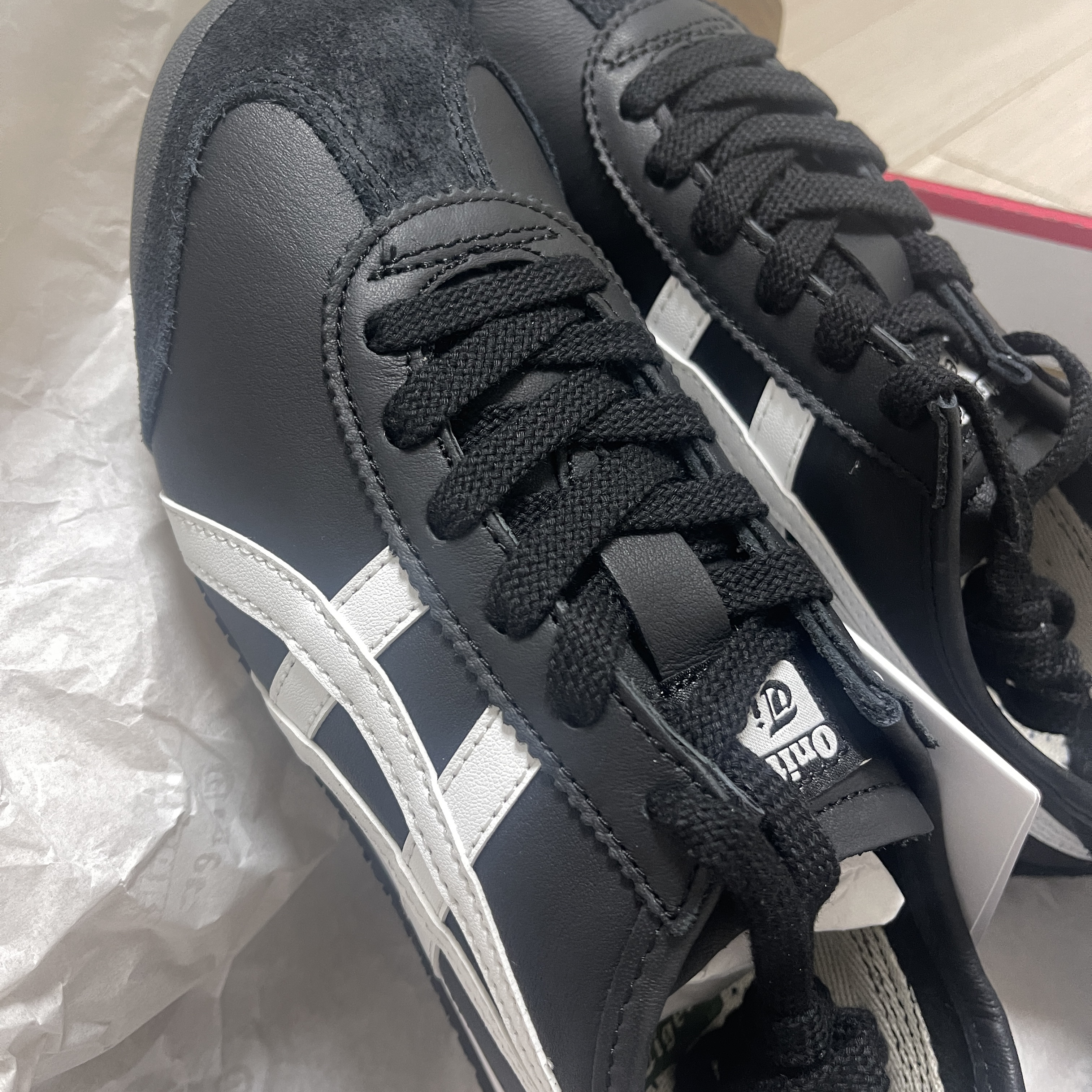 Onitsuka Tiger Mexico 66 Black White 착용 스타일