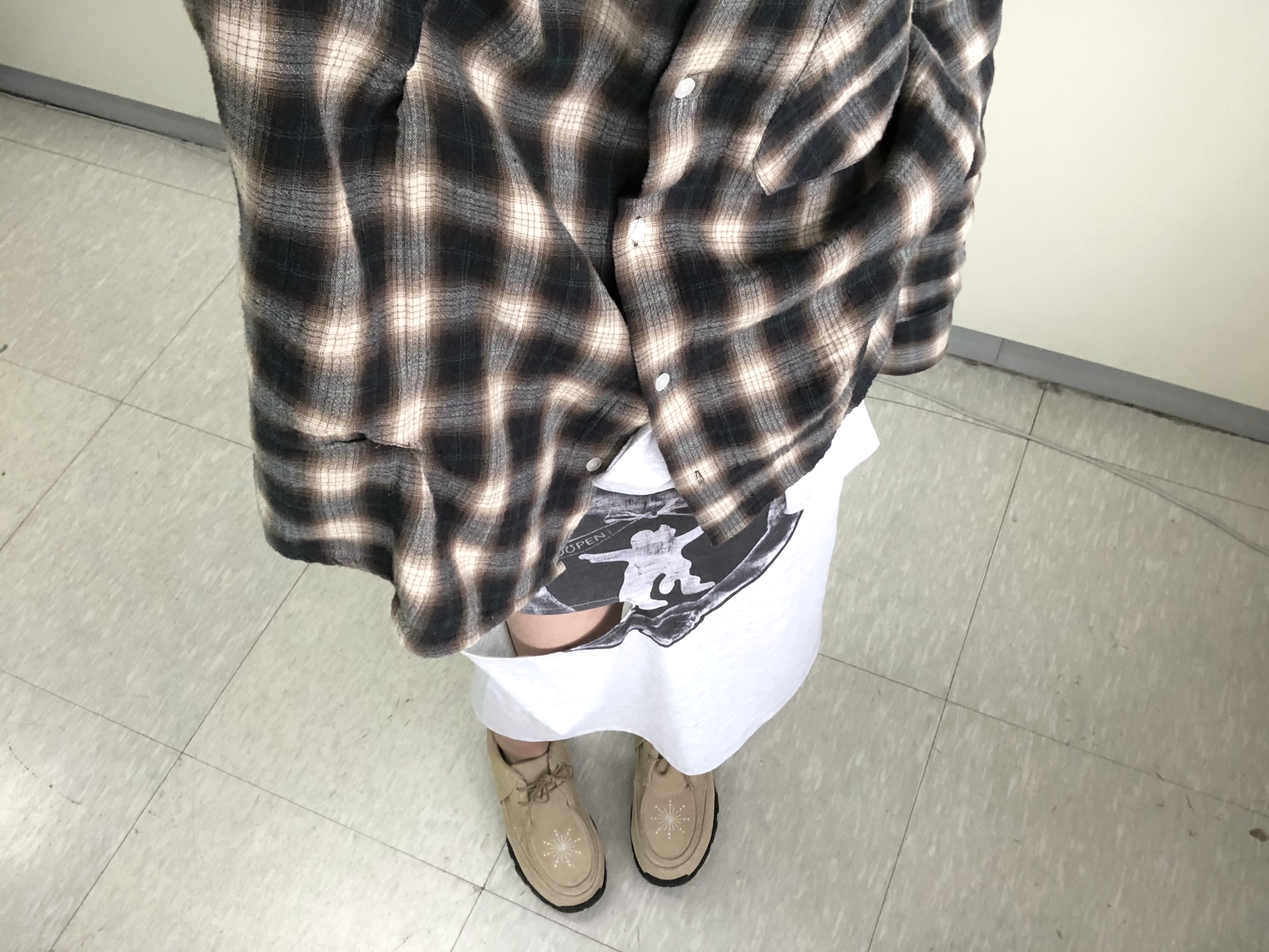 [KREAM 단독] Millo Archive X Negative Three Crescendo Desert Boots Beige 착용 스타일