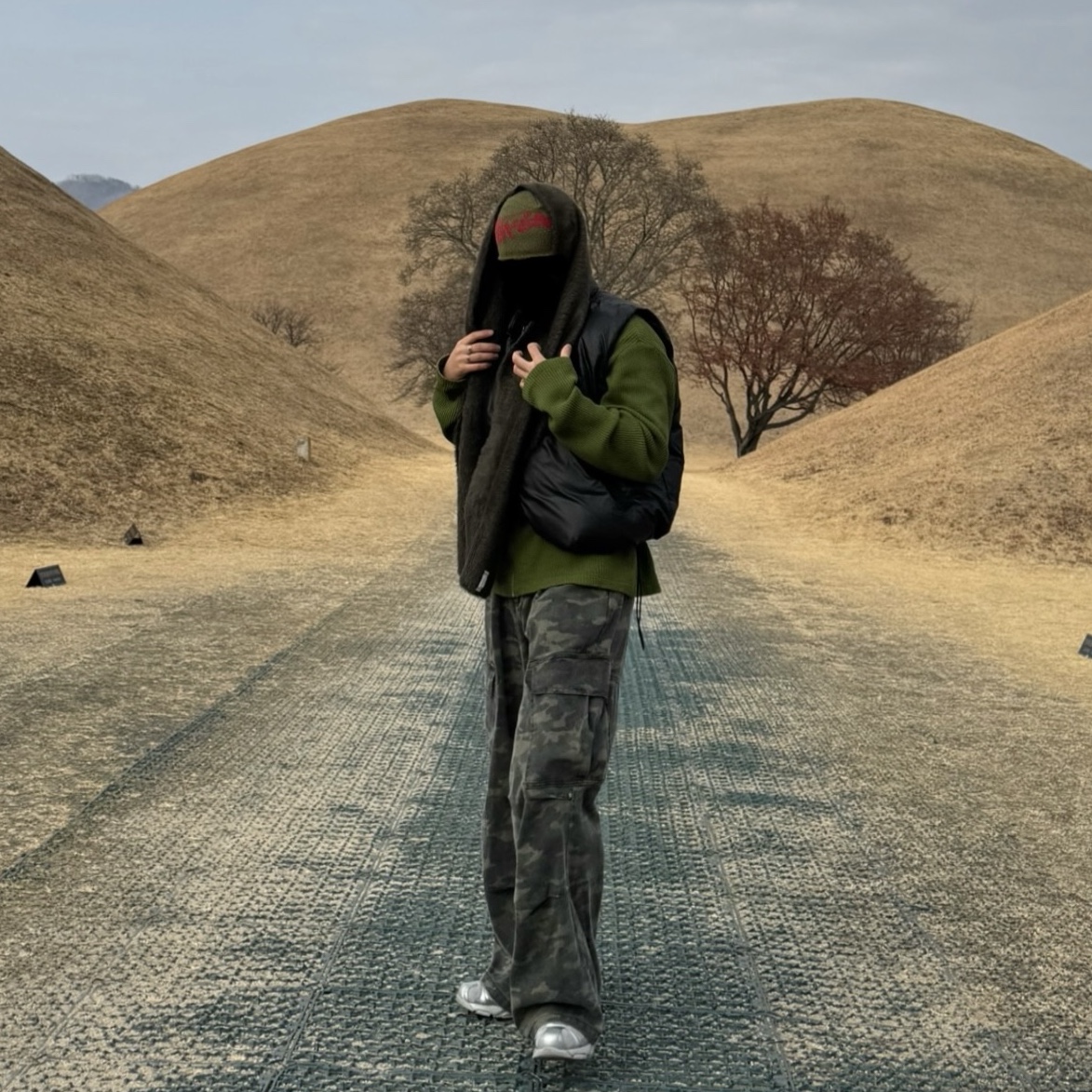 Stussy Brushed Out Stock Skullcap Beanie Army 착용 스타일 - 1