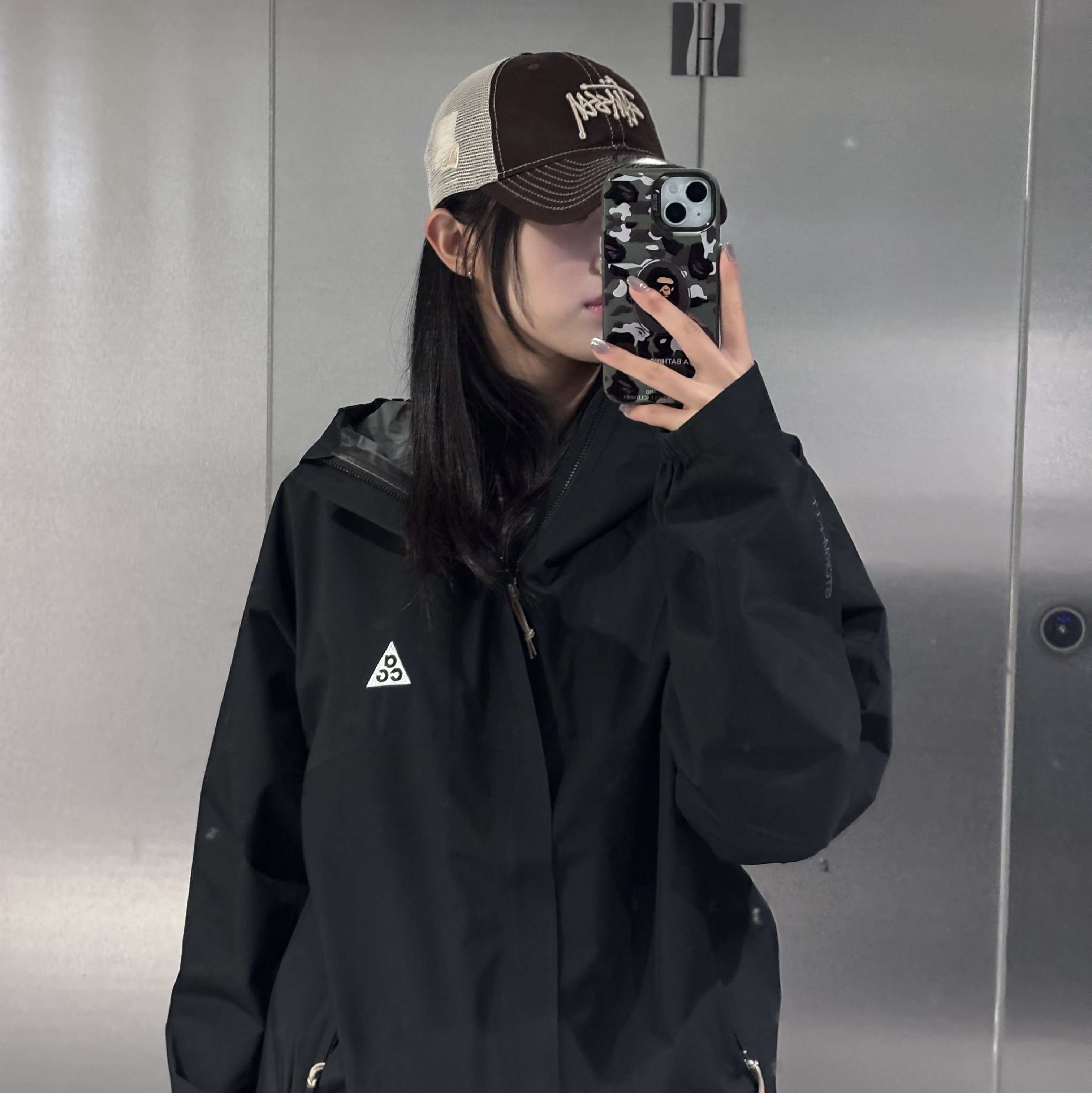 Stussy New Era 9twenty Basic Trucker Brown 착용 스타일