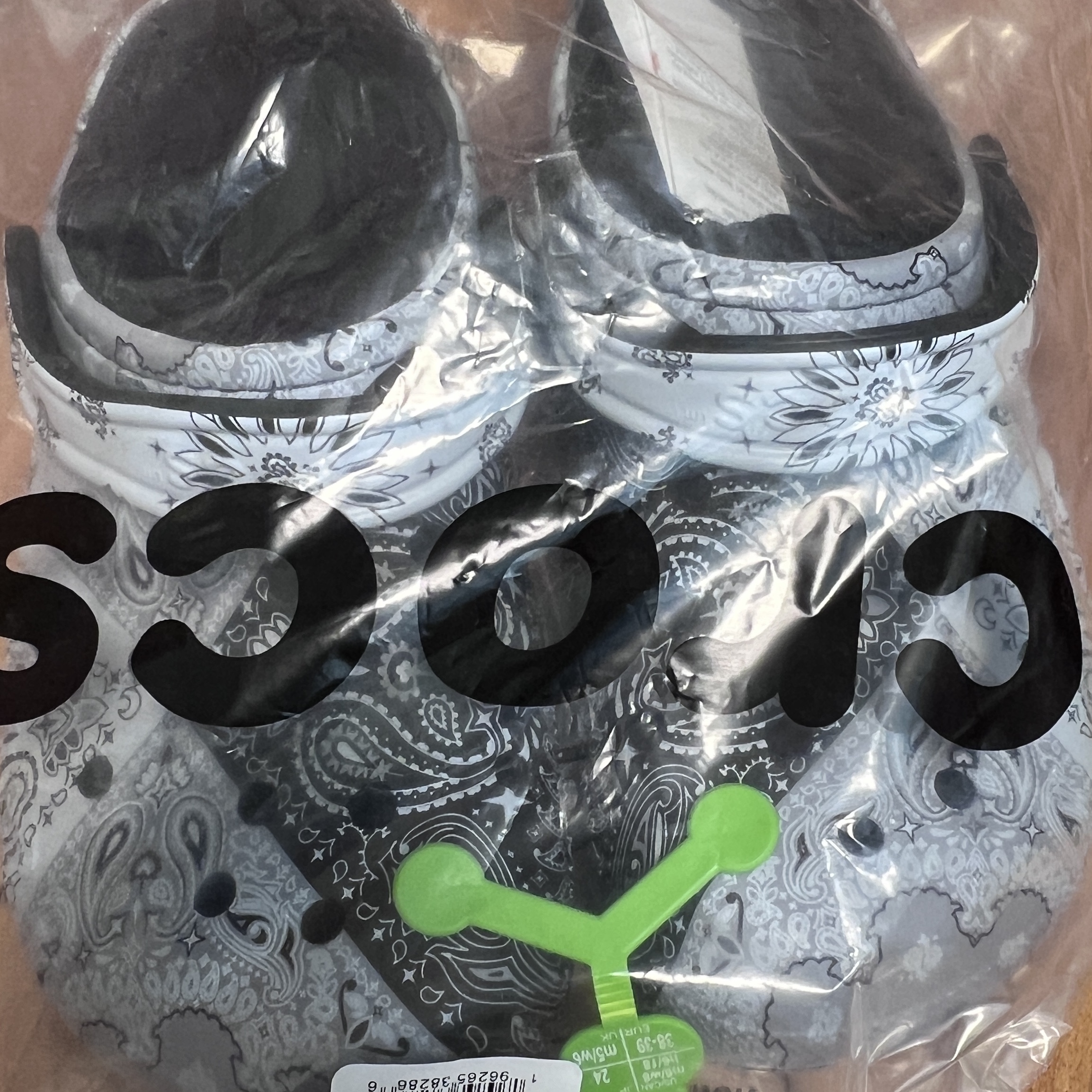 Crocs Baya Lined Printed Clog Bandana 착용 스타일