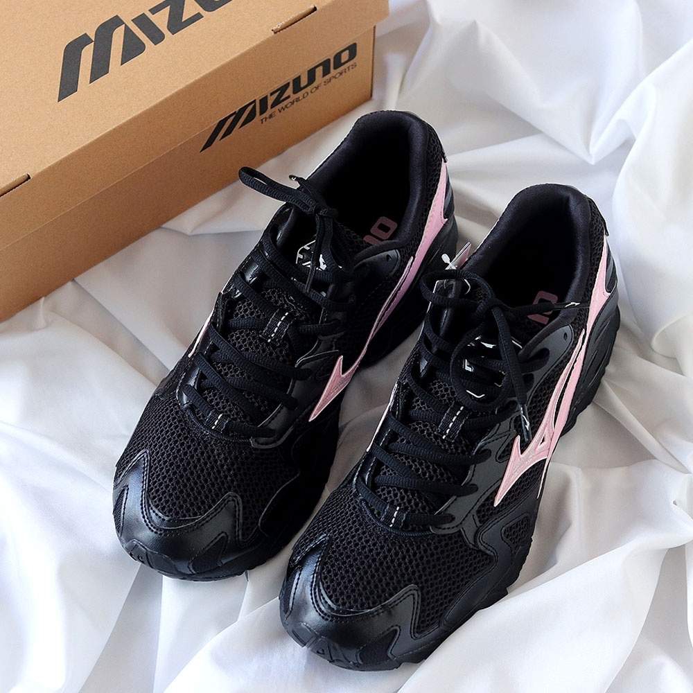 Mizuno Wave Rider Black Pink - Folder Exclusive 착용 스타일 - 3
