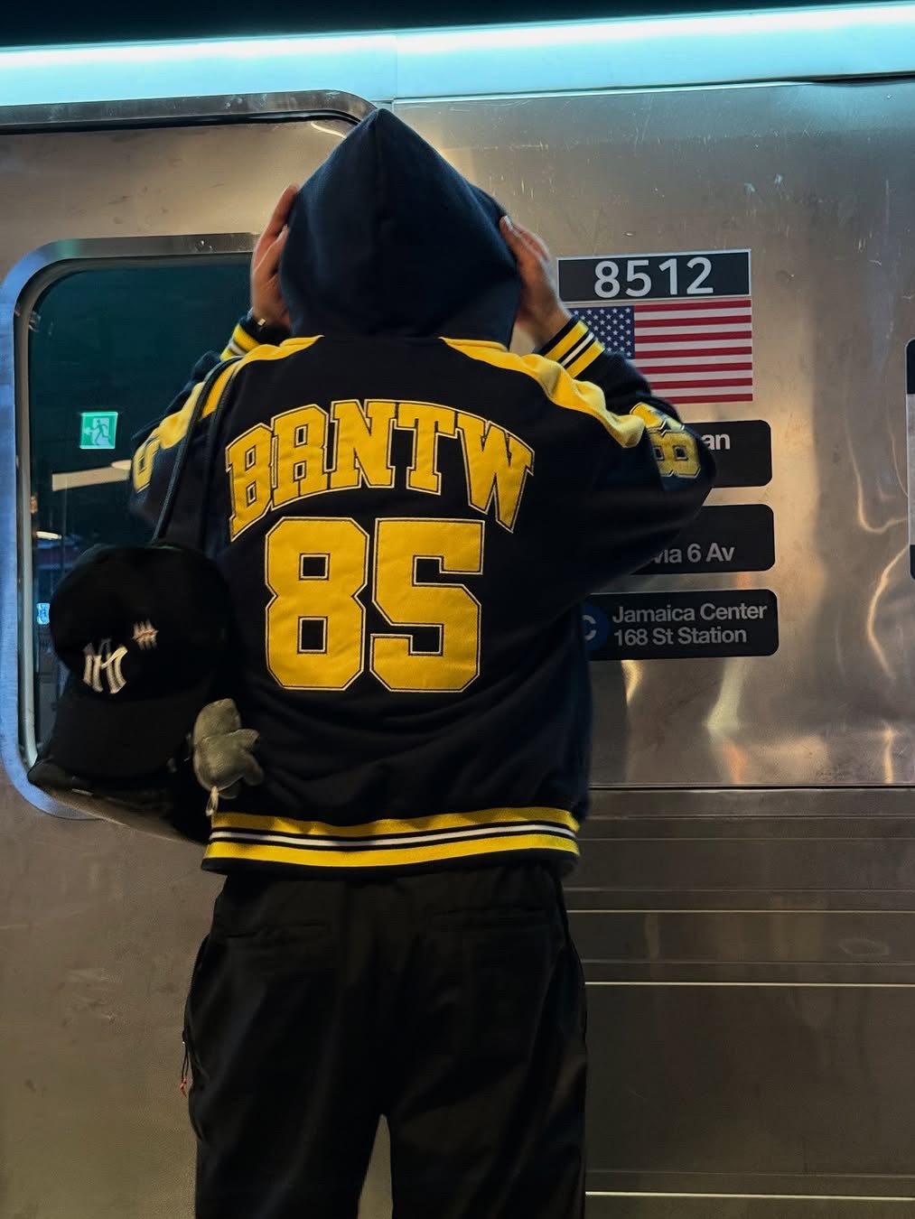 BORN TO WIN 85 Applique Rugby Hoodie Zip-Up Navy 착용 스타일 - 2