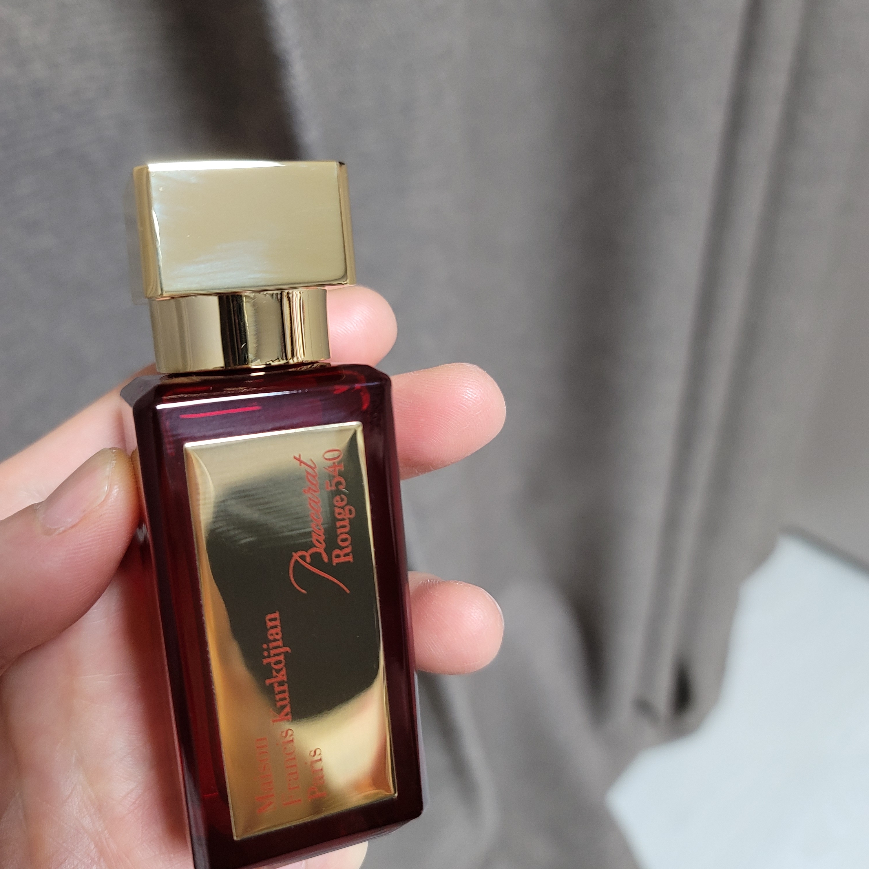 Maison Francis Kurkdjian Baccarat Rouge 540 Extrait De Parfum 35ml 착용 스타일