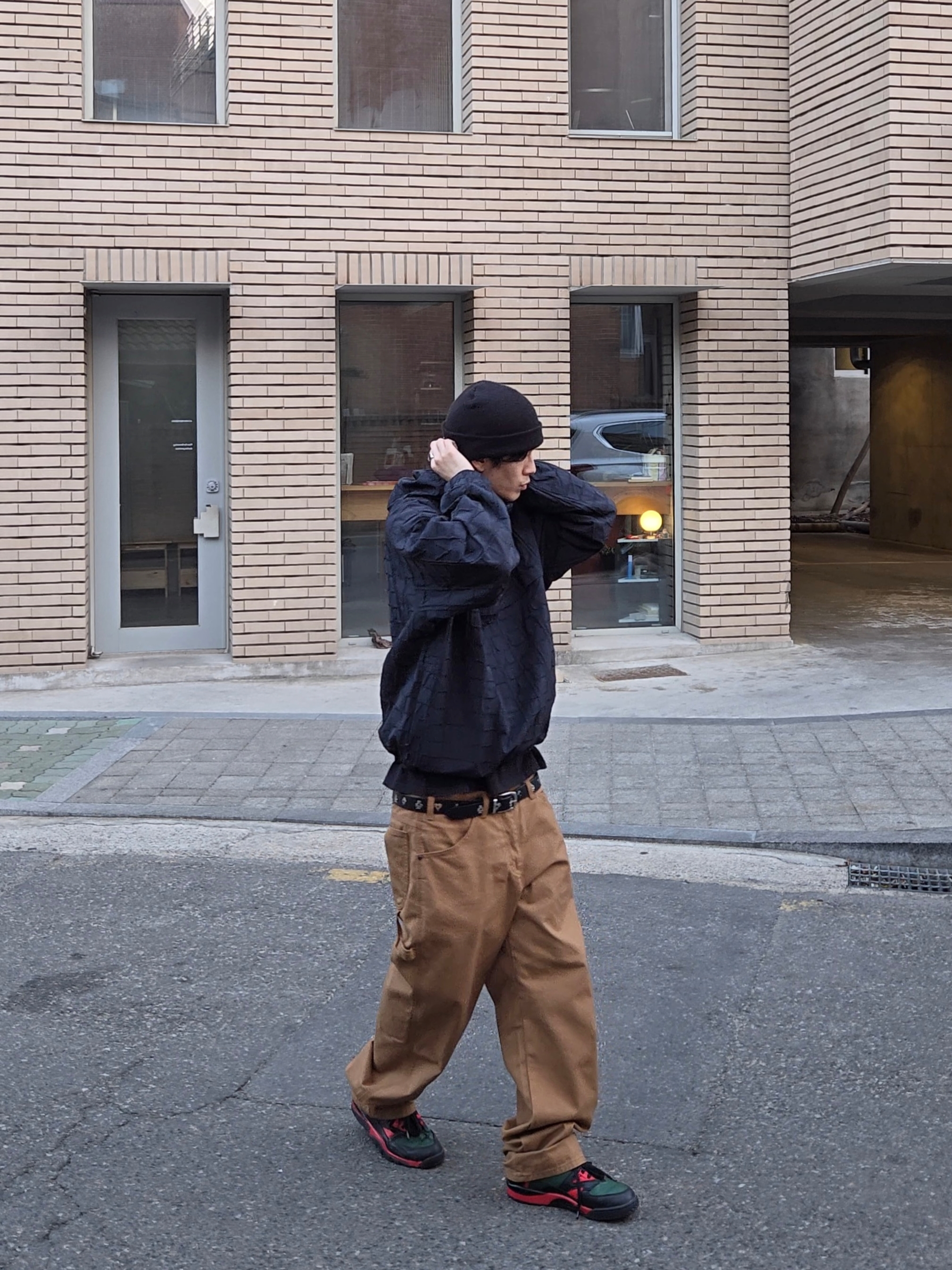 Stussy Royal Suit Dress Belt Black, Nike x Supreme Air Cross Trainer 3 Low Black 착용 스타일
