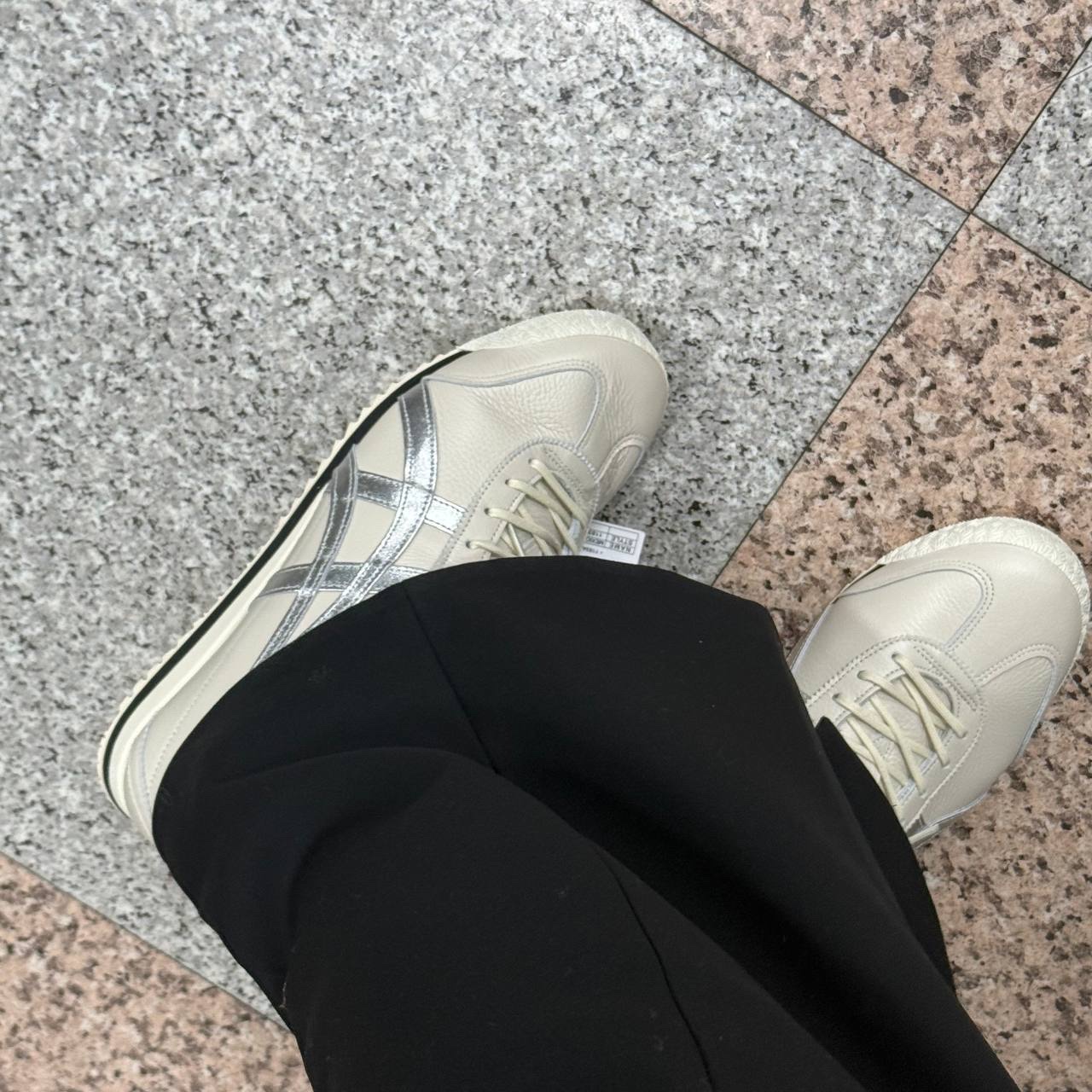 Onitsuka Tiger Mexico 66 SD Birch Silver 착용 스타일