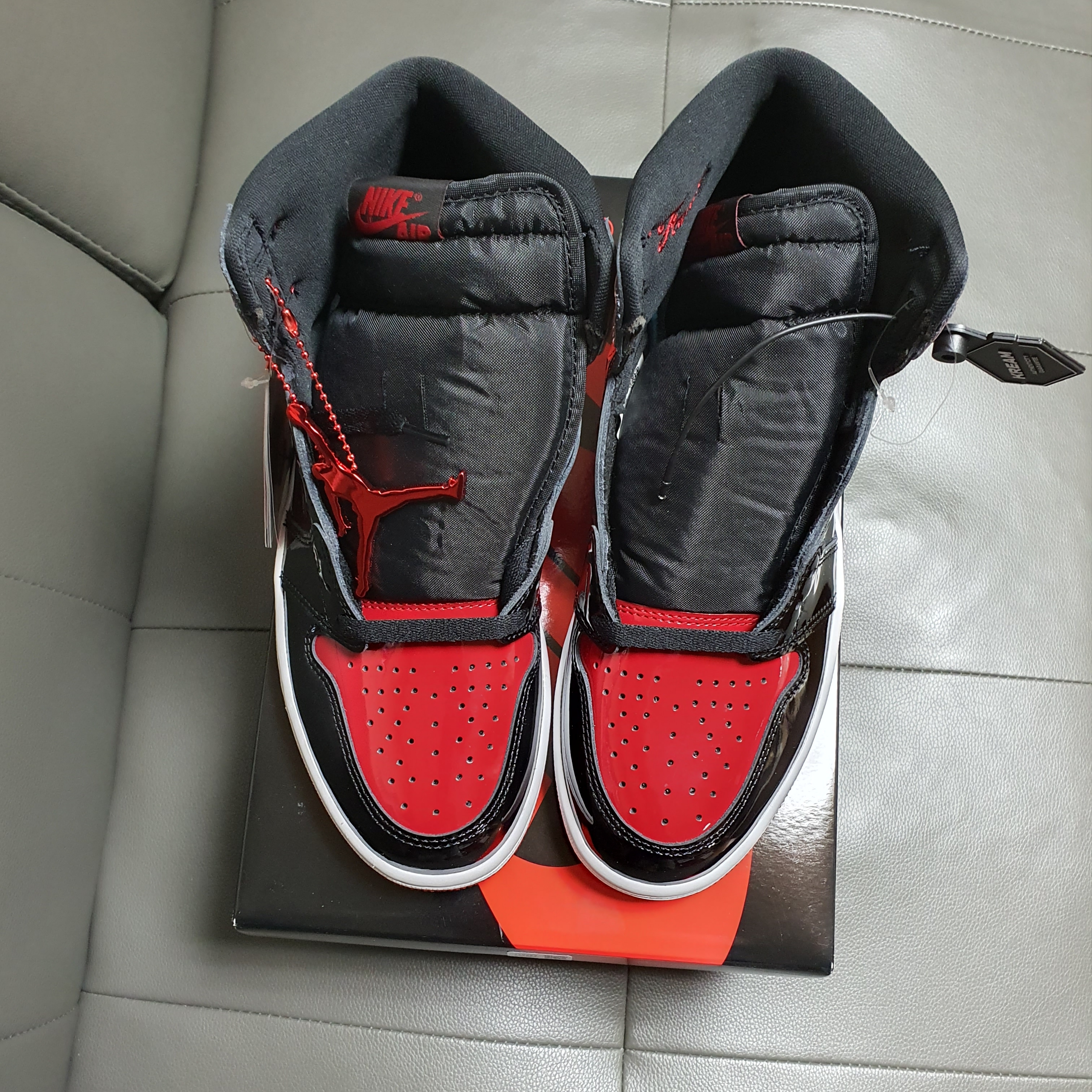 Jordan 1 Retro High OG Patent Bred 착용 스타일