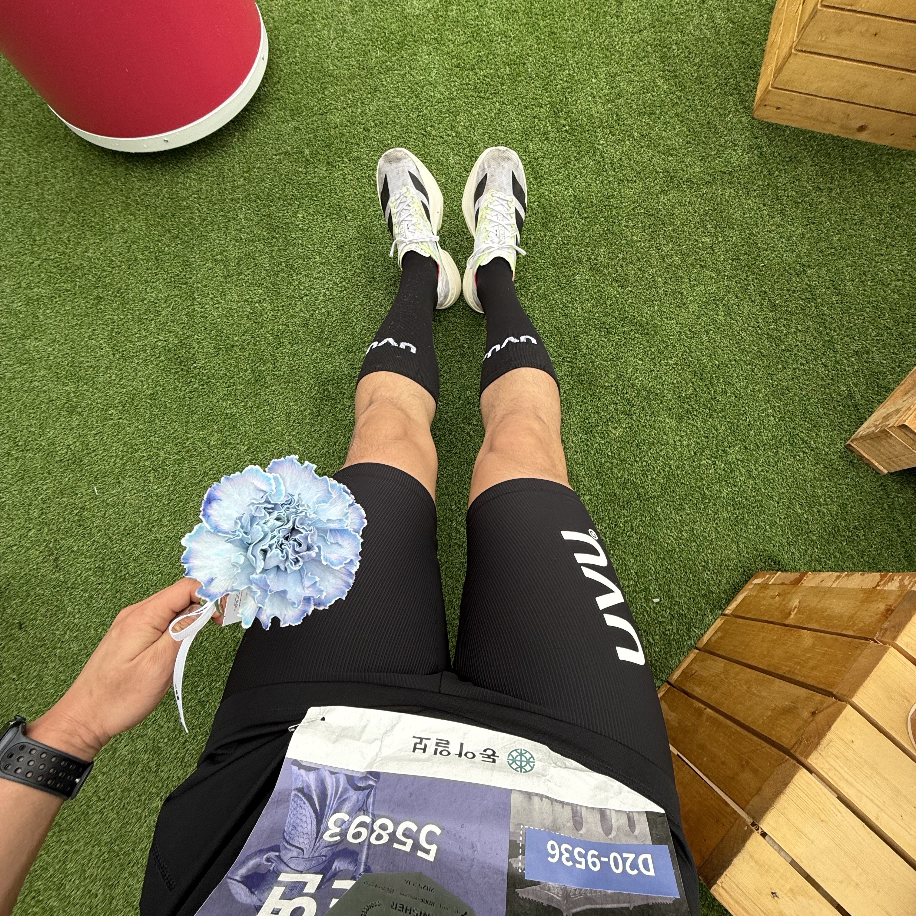 UVU Half Tights Black, UVU Running Sock Black 착용 스타일