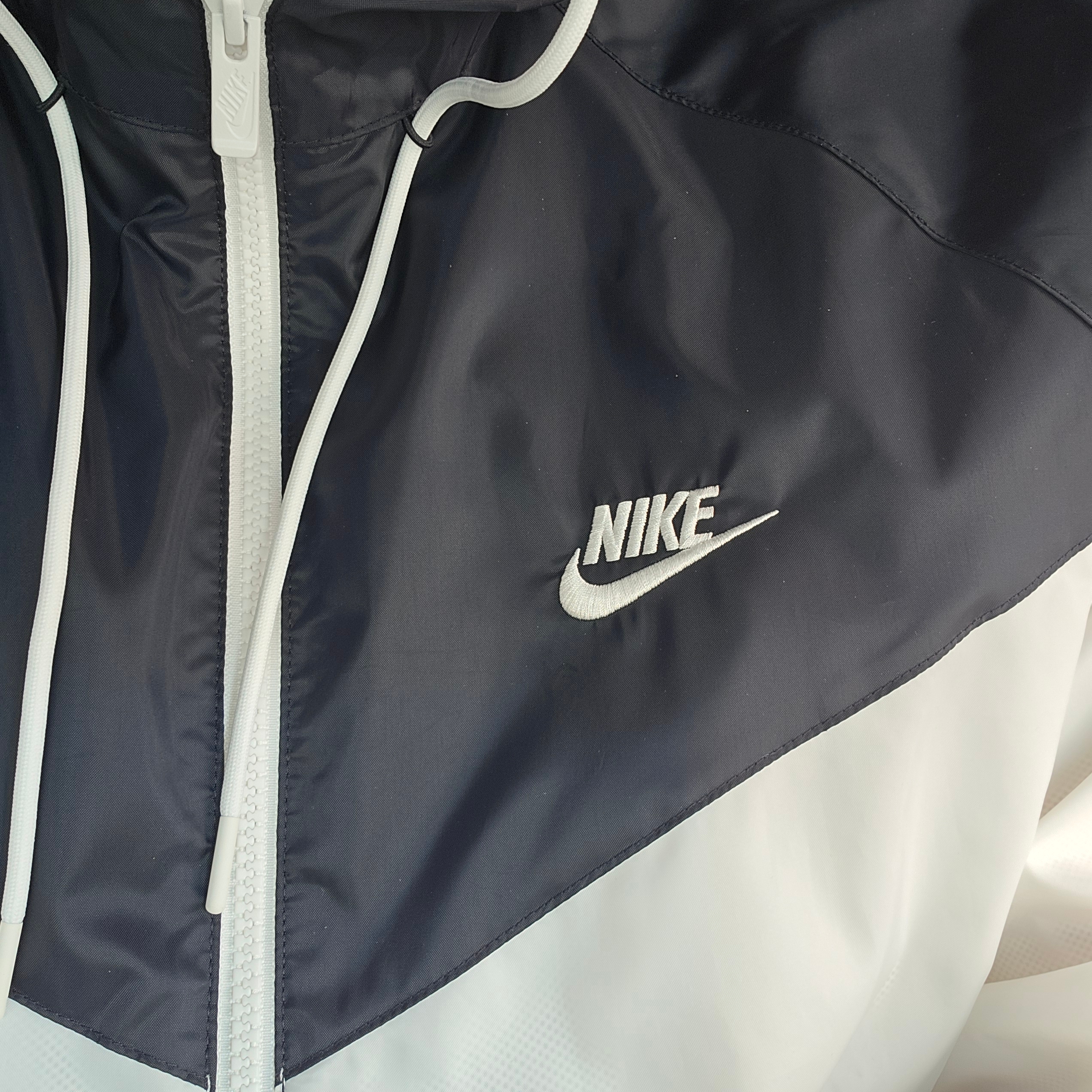 Nike NSW Windrunner Hooded Jacket Sail Black - Asia 착용 스타일