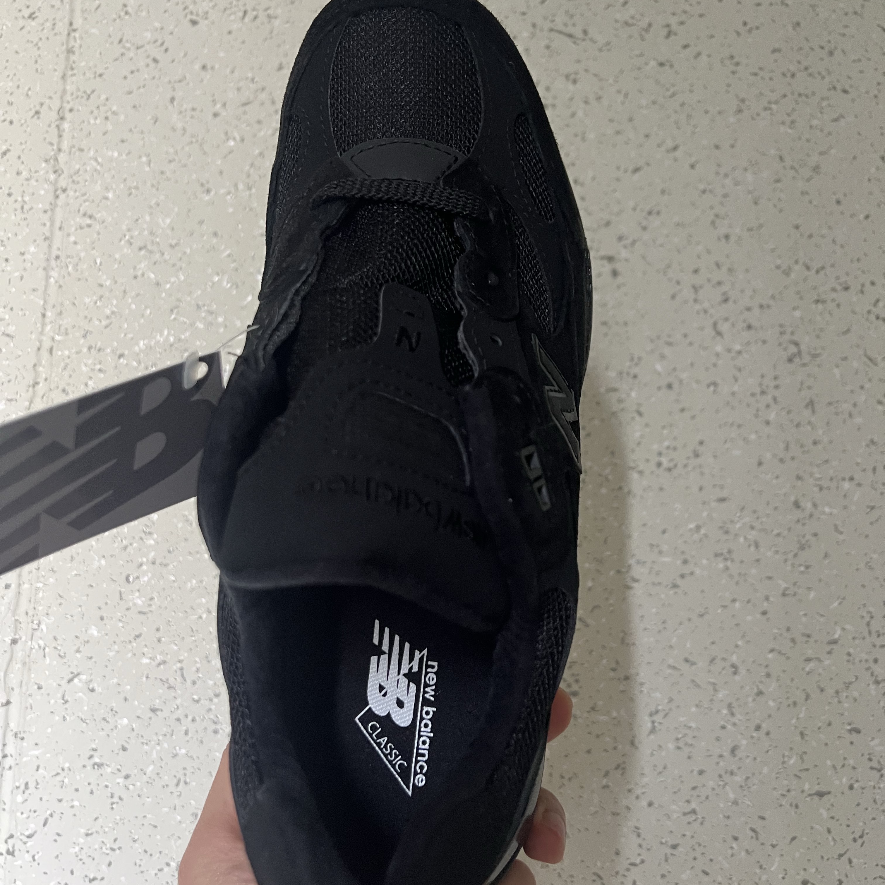 New Balance 992 Made in USA Core Black 착용 스타일 - 4