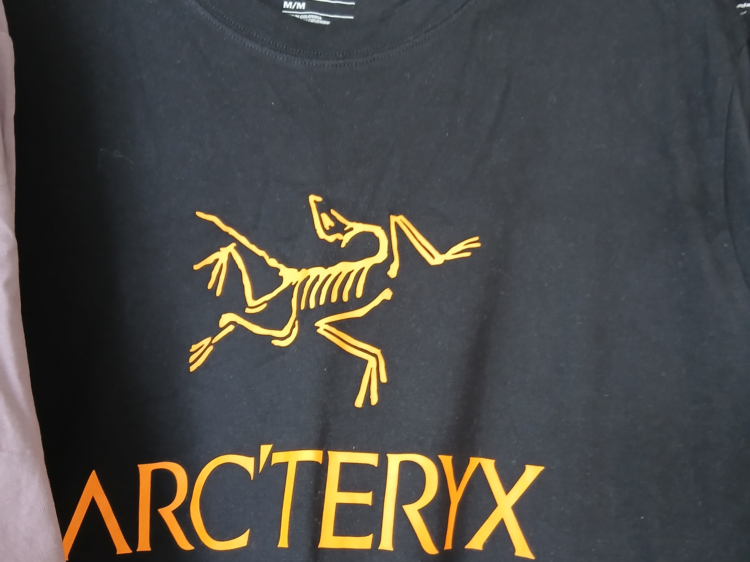 Arc'teryx Arc'word Logo SS T-Shirt Black II, Arc'teryx Arc'word Logo SS T-Shirt Black 착용 스타일 - 4