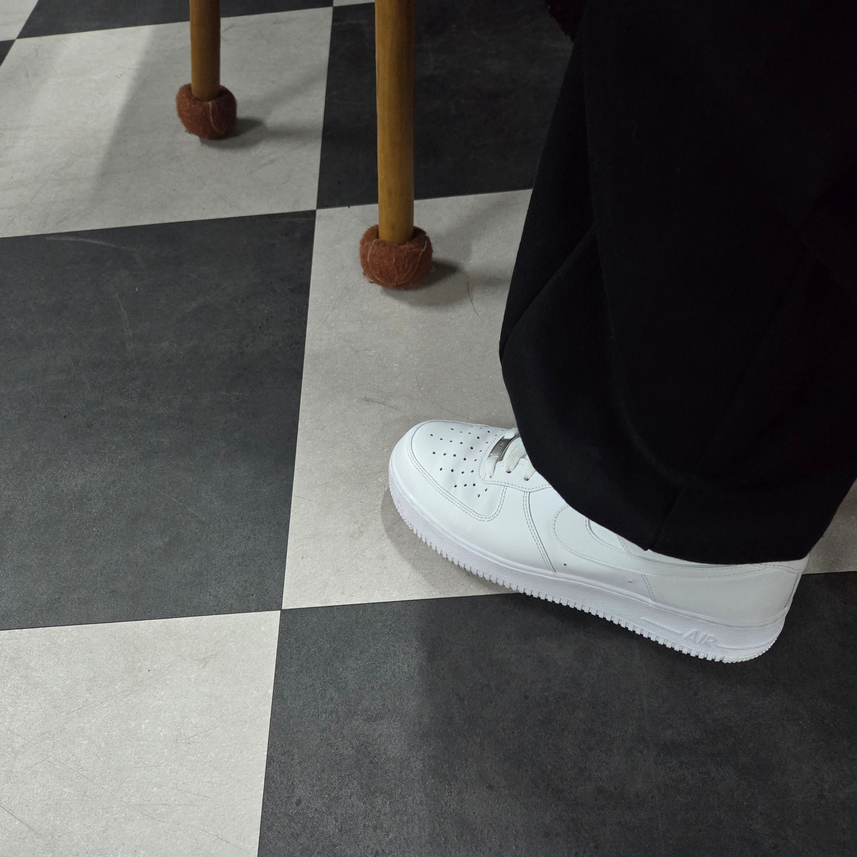 Nike Air Force 1 '07 Low White 착용 스타일 - 2