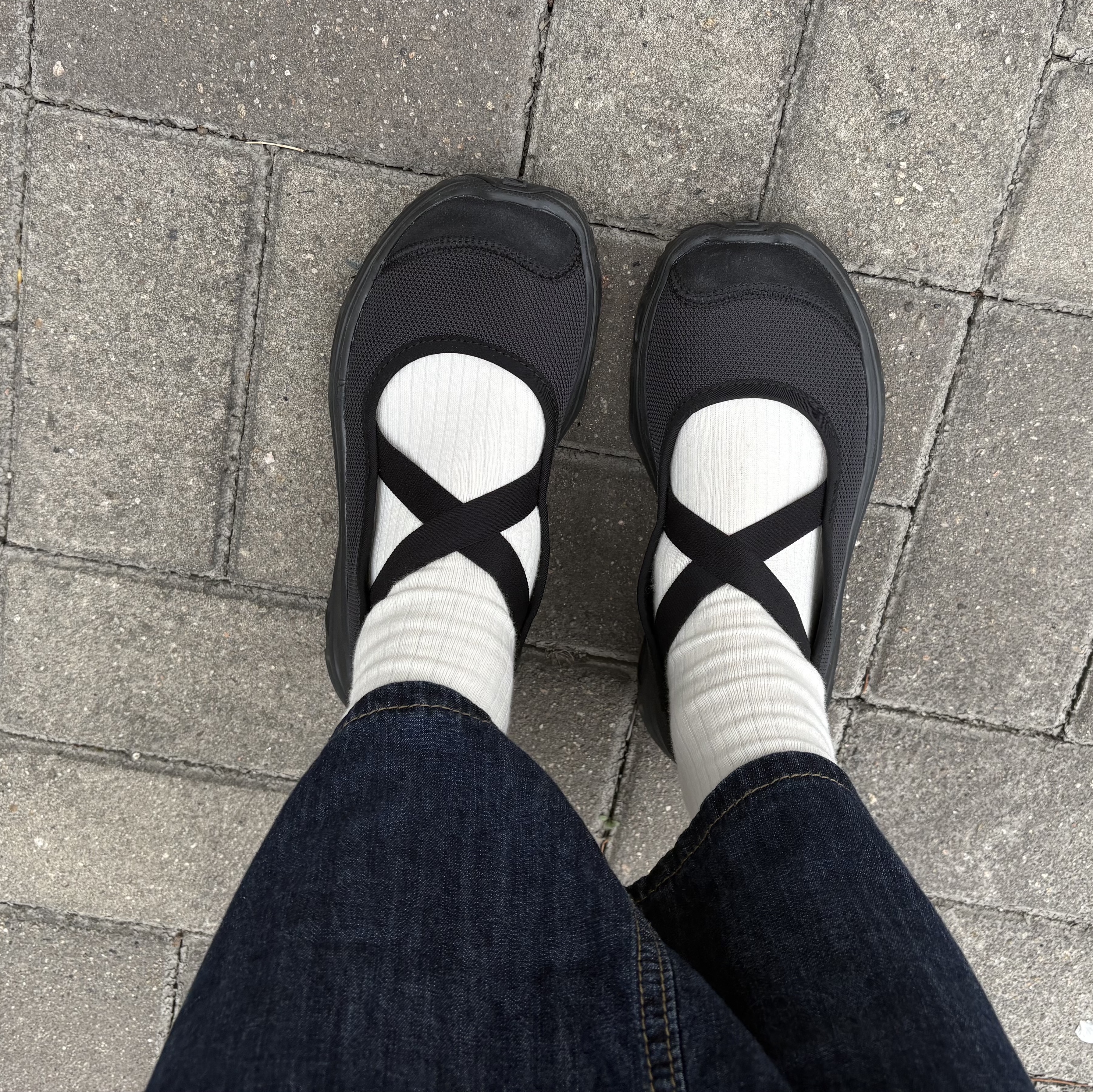 Salomon x Sandy Liang RX Marie Jeanne Black 착용 스타일