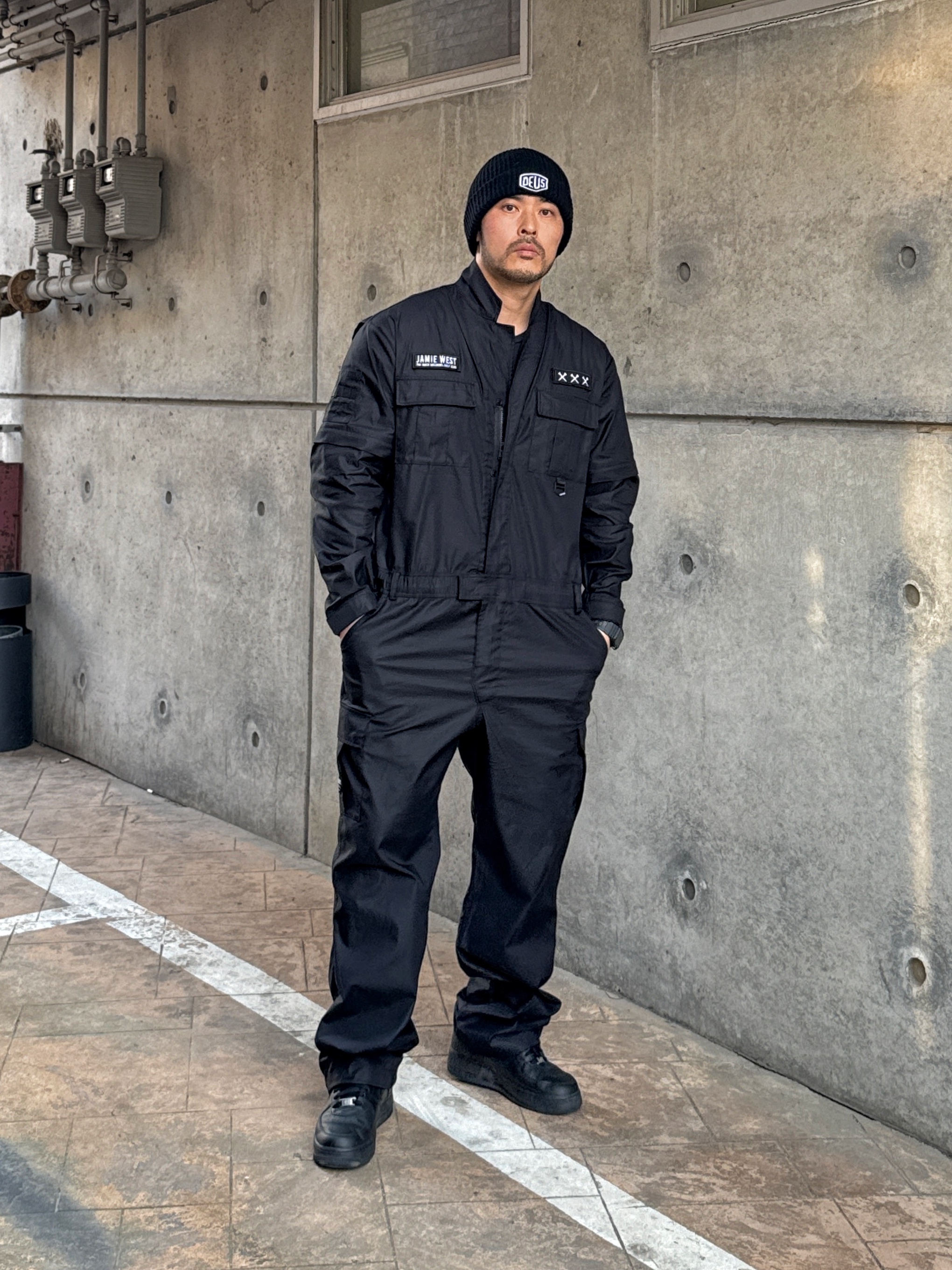 Nike x Supreme Air Force 1 Low Black, Deus Ex Machina Shield Beanie Black 착용 스타일 - 1