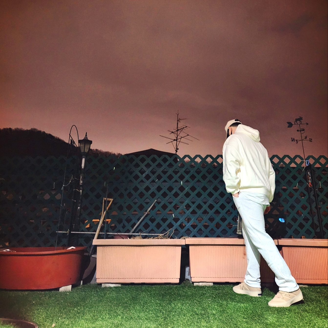 Aeae Web Logo 5 Pannel Ball Cap Khaki, Essentials Hoodie Cloud Dancer - 23FW 착용 스타일 - 2