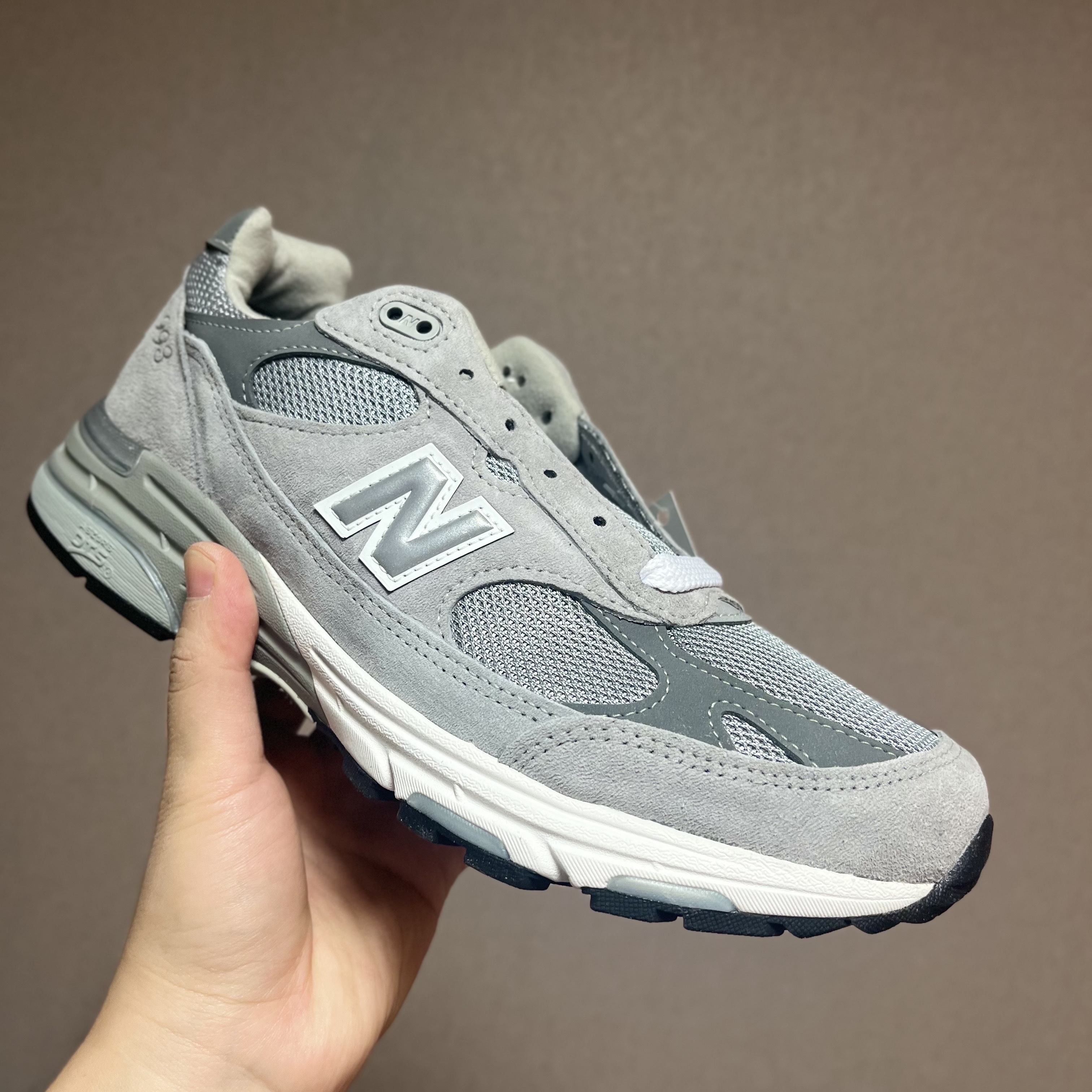 New Balance 993 Made in USA Grey - D Standard 착용 스타일