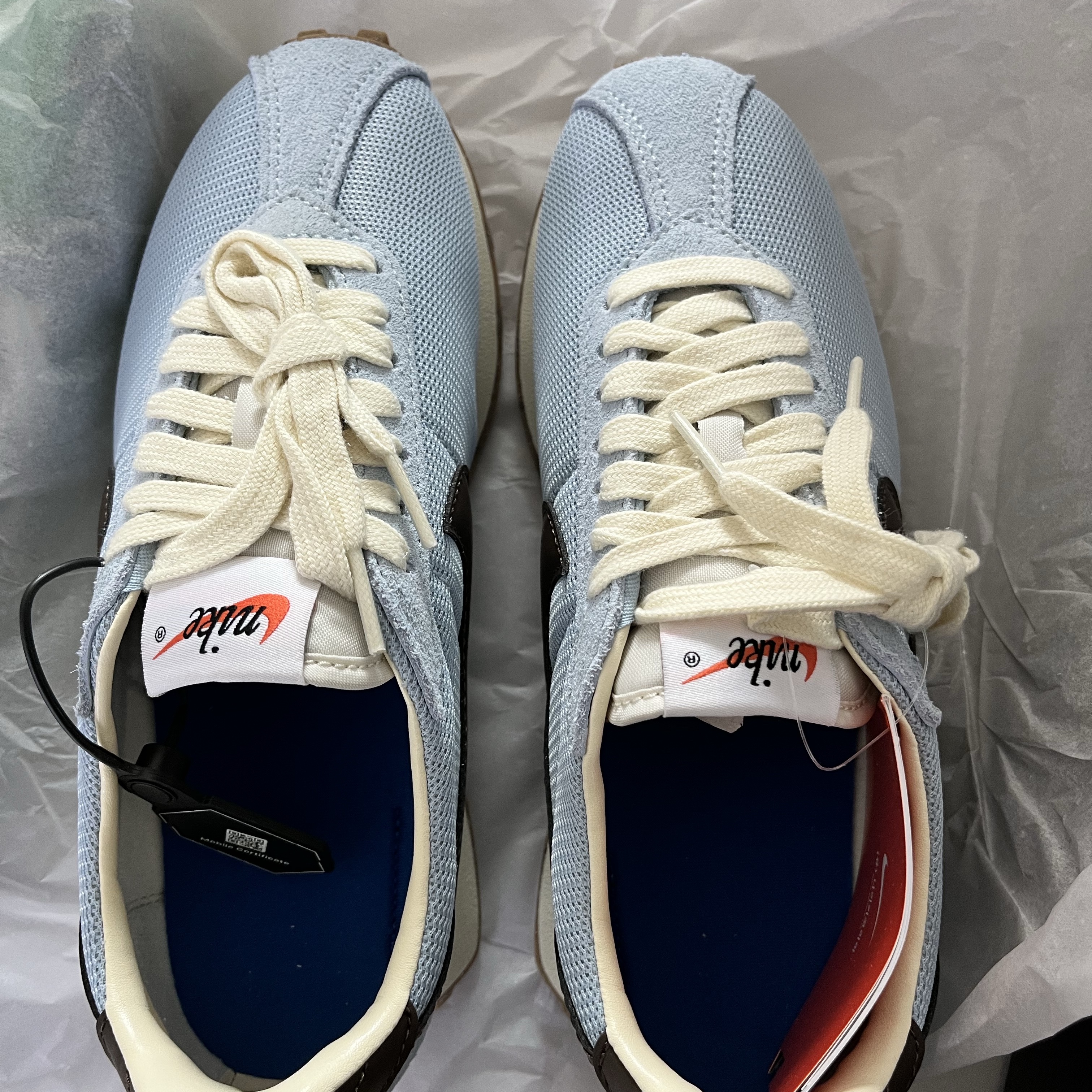(W) Nike LD-1000 Light Armory Blue Coconut Milk 착용 스타일 - 2