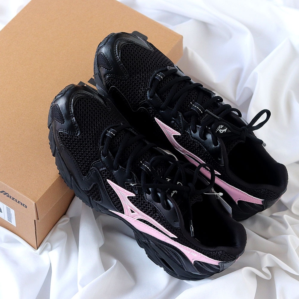 Mizuno Wave Rider Black Pink - Folder Exclusive 착용 스타일 - 4