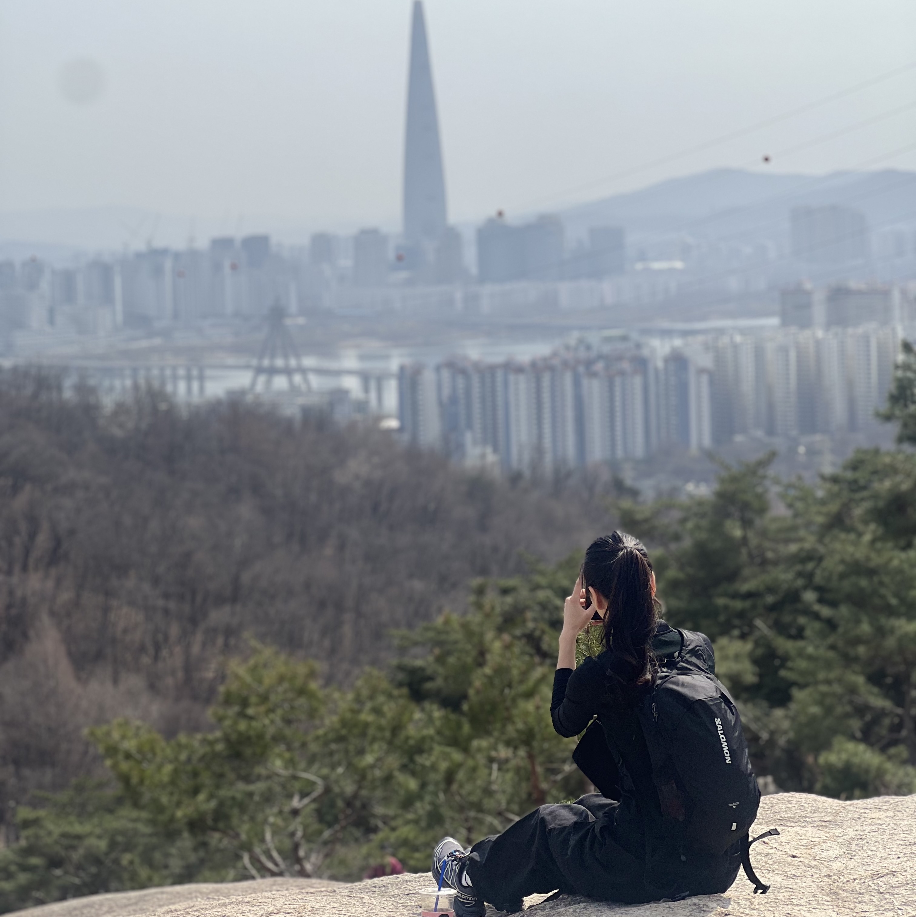 Salomon Trailblazer 10 Black, Sansan Gear Ballcap Black - 23SS 착용 스타일