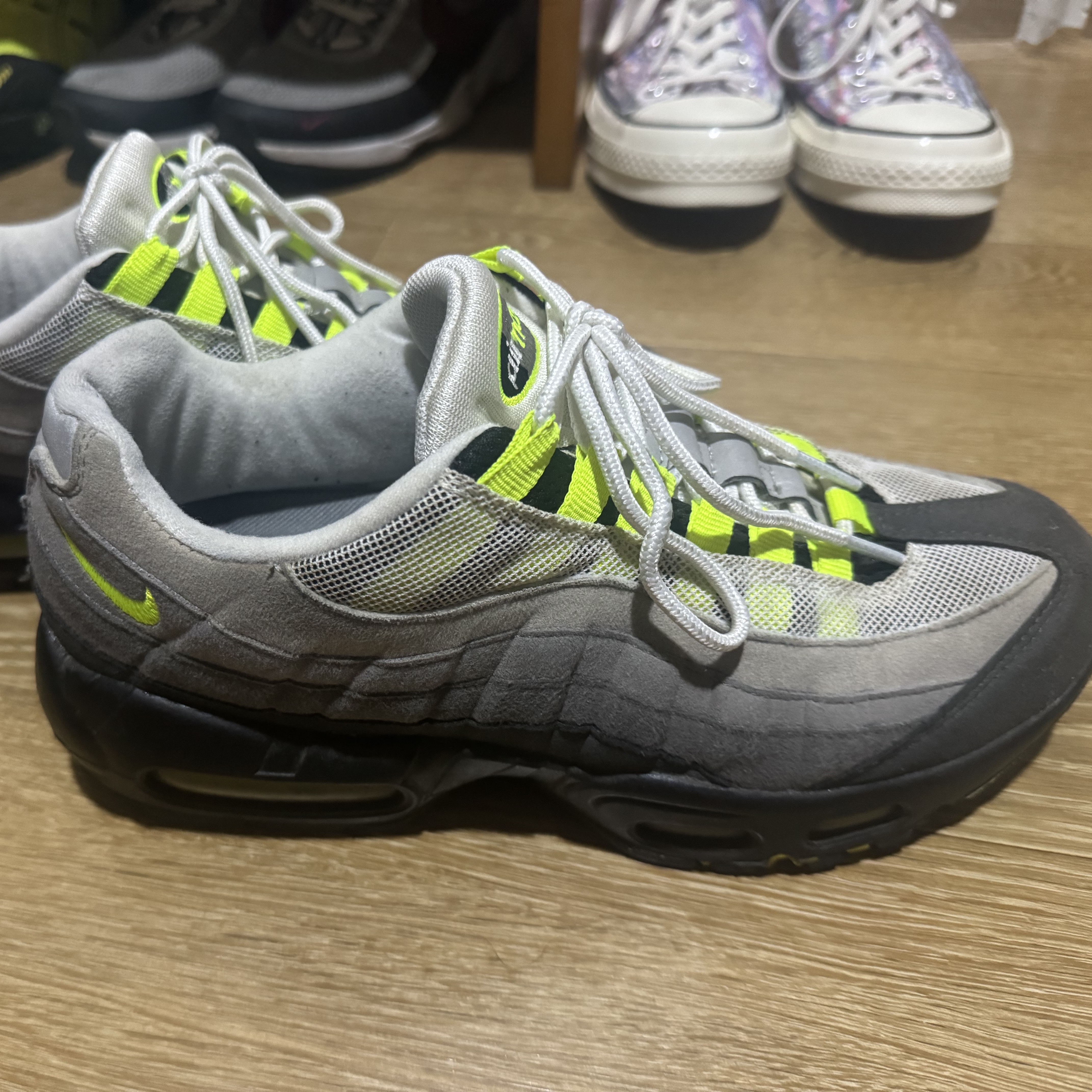 Nike Air Max 95 OG Neon 2018 착용 스타일 - 2
