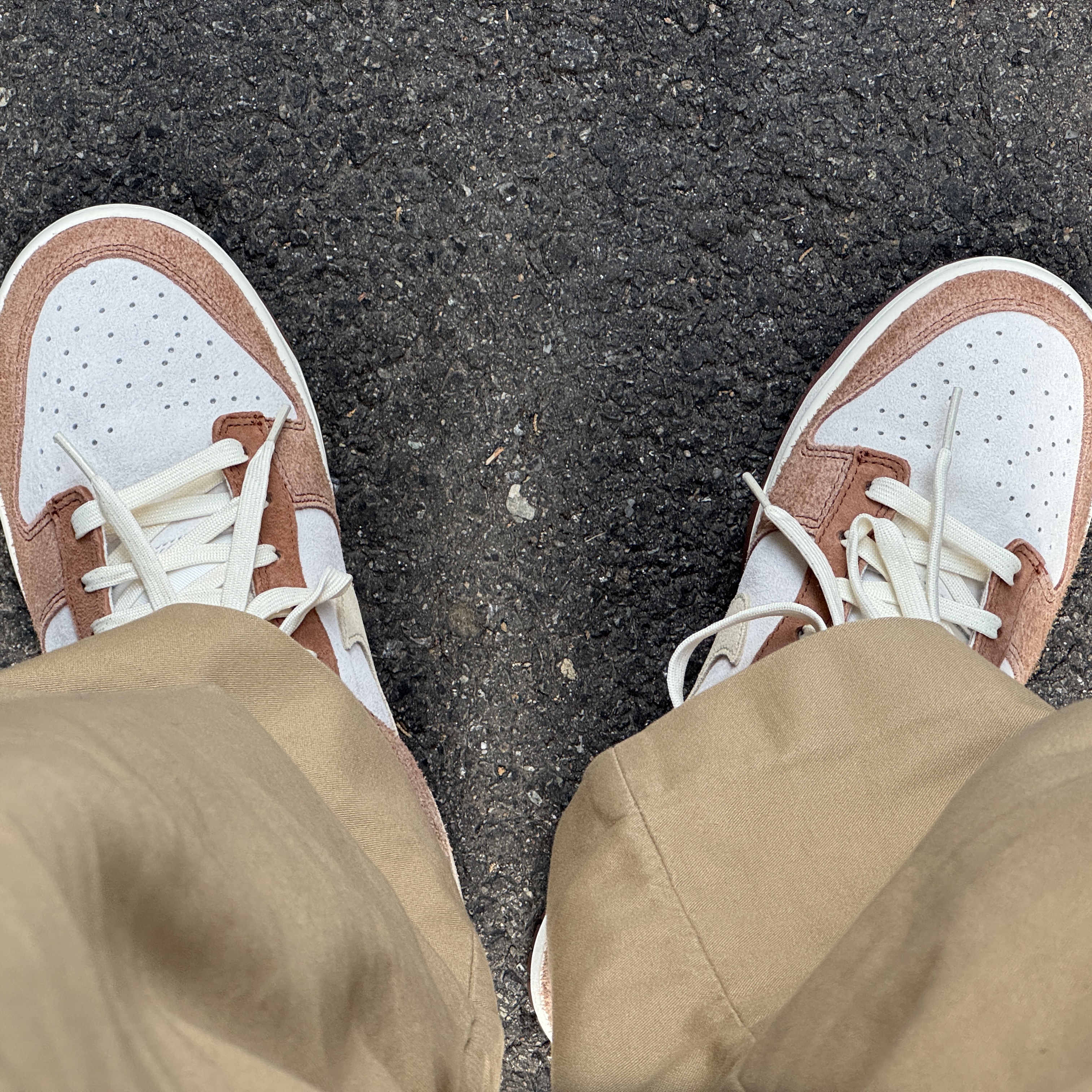 Nike Dunk Low Pro Premium Medium Curry 착용 스타일