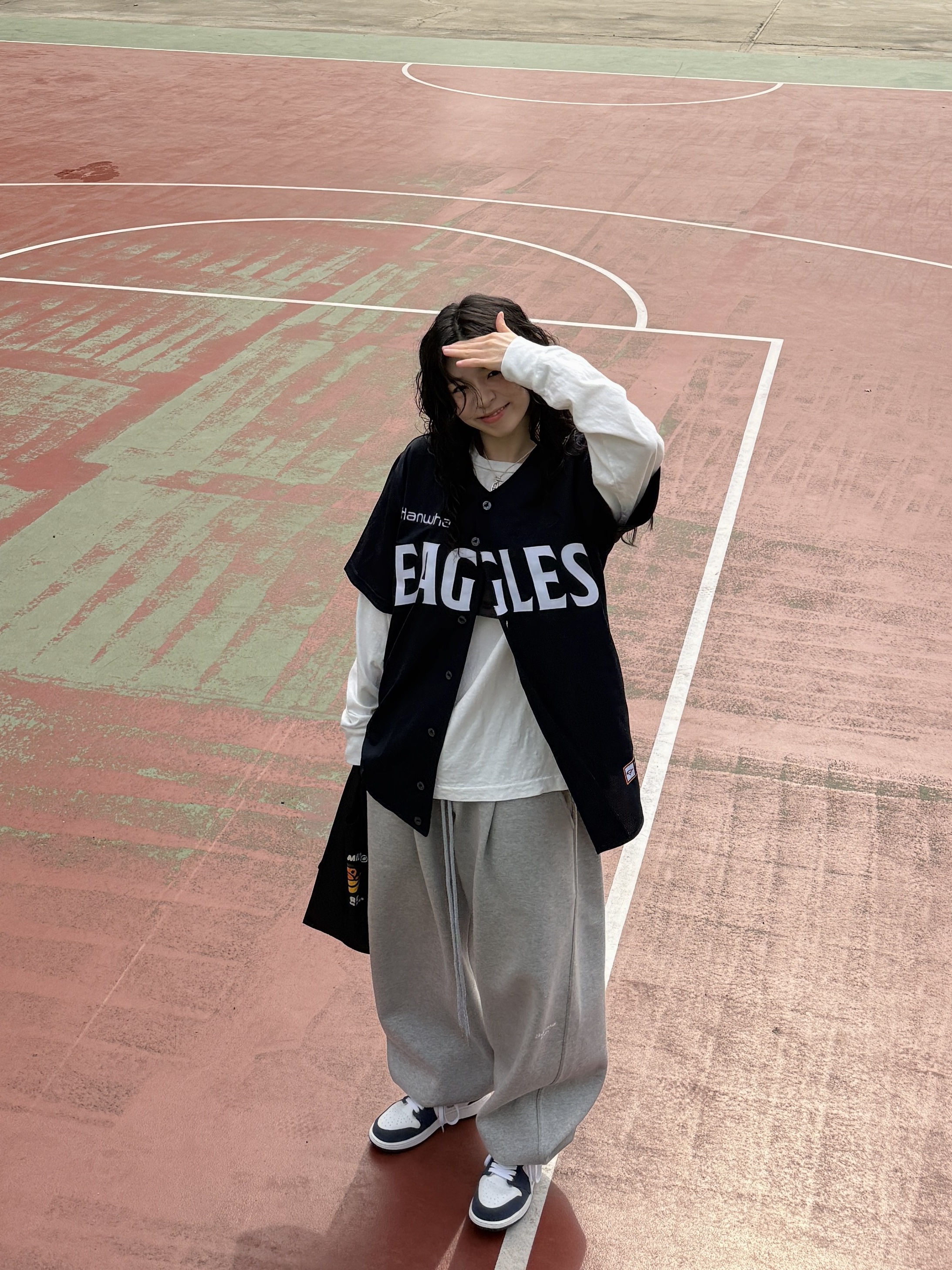 (GS) Jordan 1 Retro High OG CO.JP Midnight Navy, Undermycar Mu.03 Anti Fxxking Logo Play Oversized Sweat Jogger Melange Gray 착용 스타일 - 7