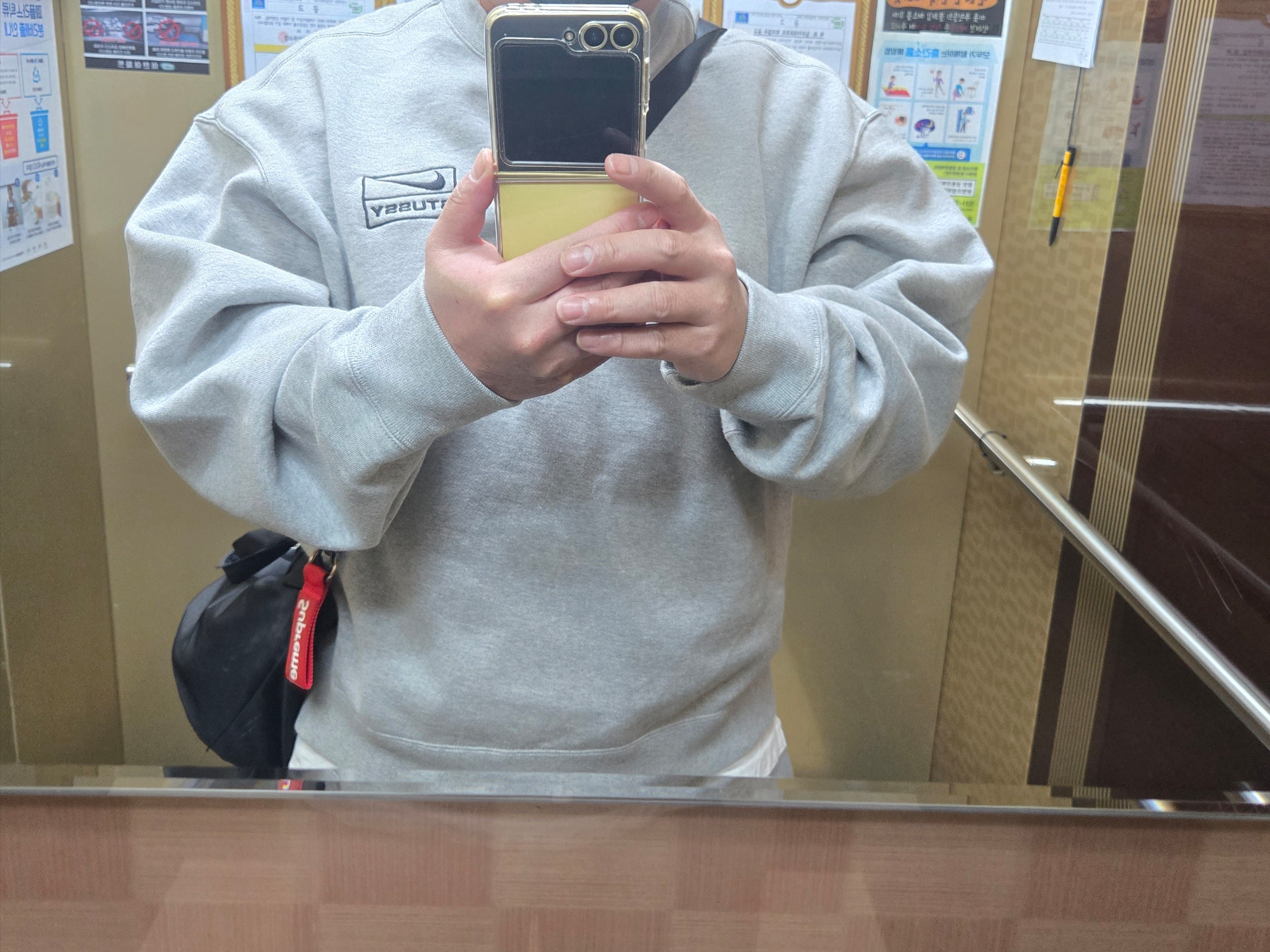 Nike Futura Luxe Tote Bag Black, (W) Nike NRG Solo Swoosh Fleece Pants Dark Grey Heather - Asia 착용 스타일