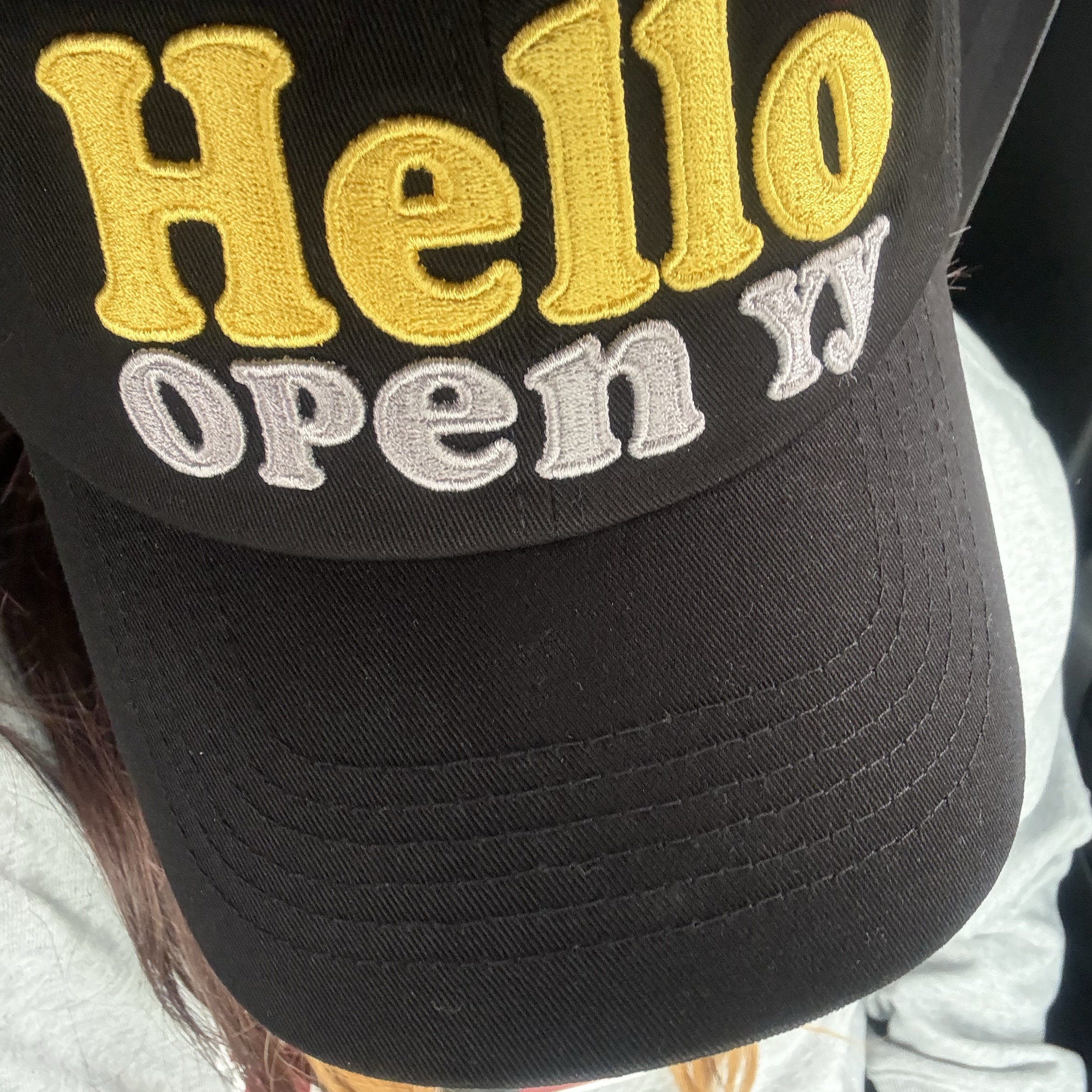 Open Yy x Hello Kitty Hello Ball Cap Black 착용 스타일 - 2