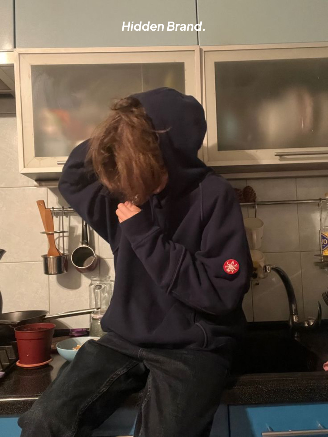 Cav Empt Overdye MD Explorer Big Heavy Hoody Grey - 24FW, Cav Empt Overdye Taped Light Zip Hoody Charcoal - 24FW 착용 스타일 - 4