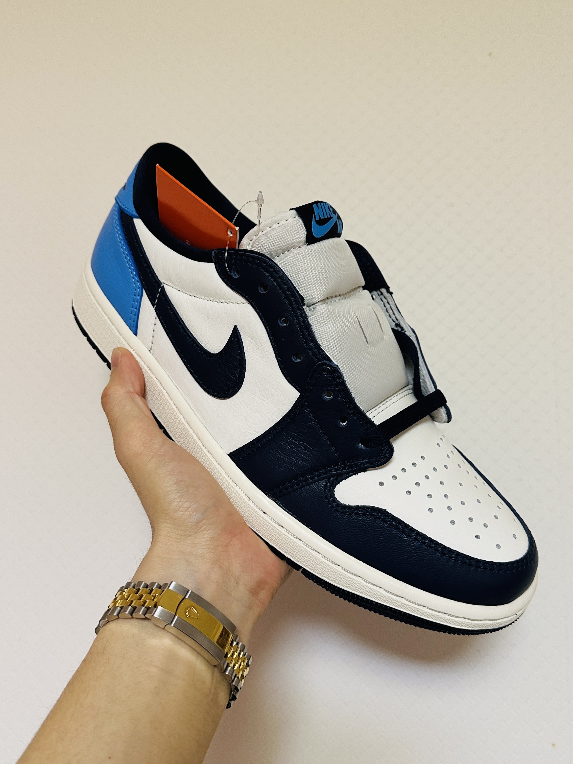 Jordan 1 Low Obsidian 착용 스타일