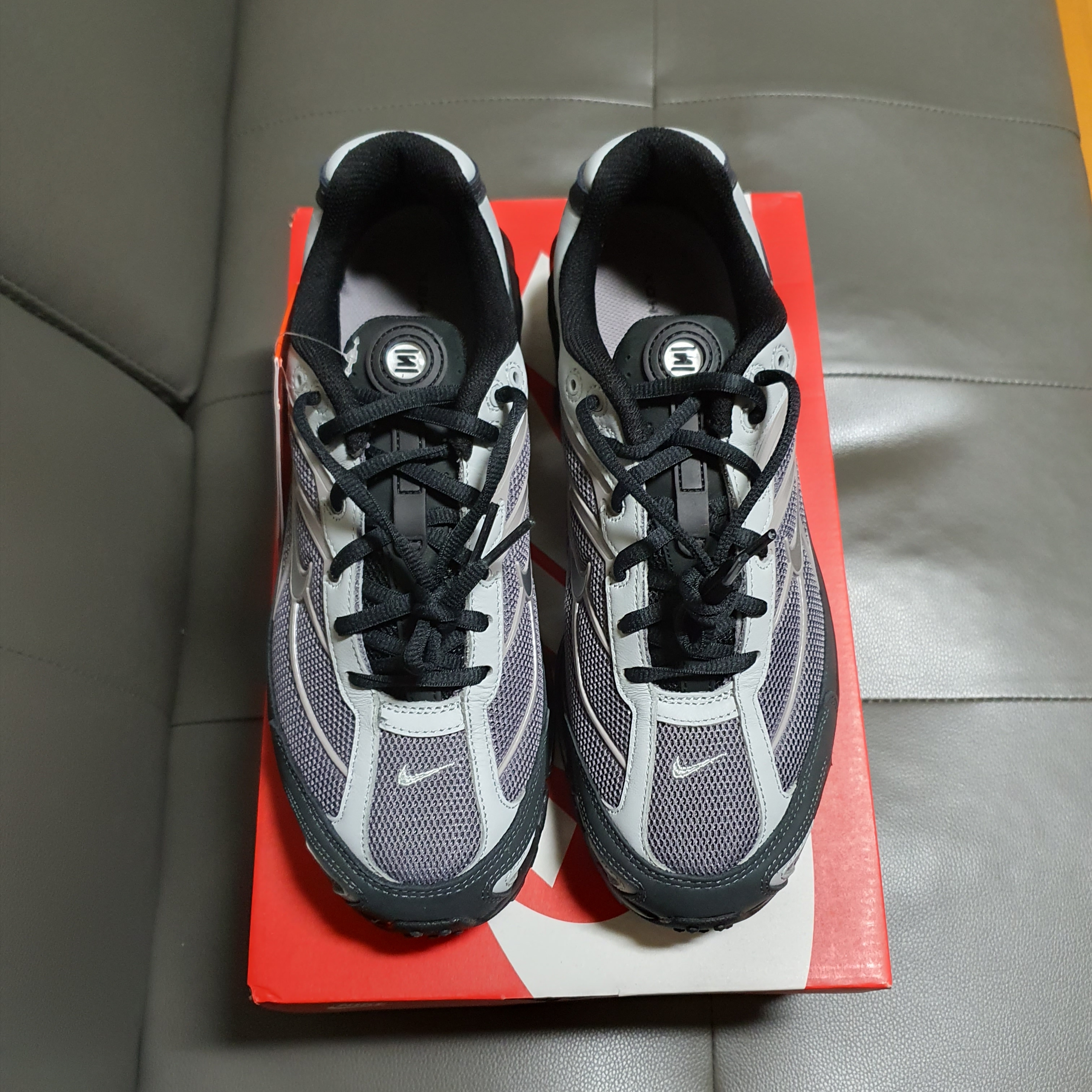 Nike Shox Ride 2 Light Graphite Anthracite 착용 스타일