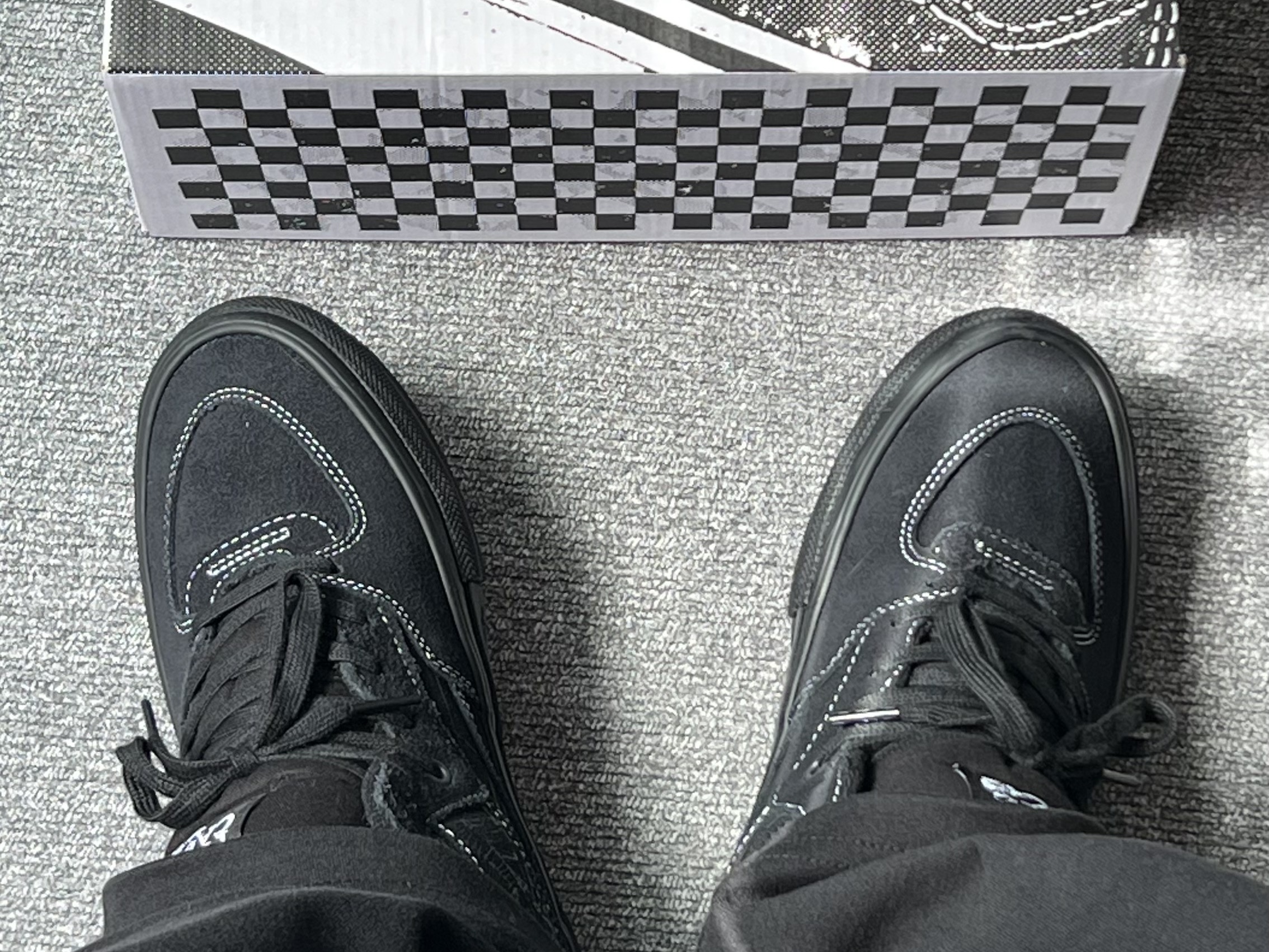 Vans Skate Half Cab Charcoal 착용 스타일 - 1