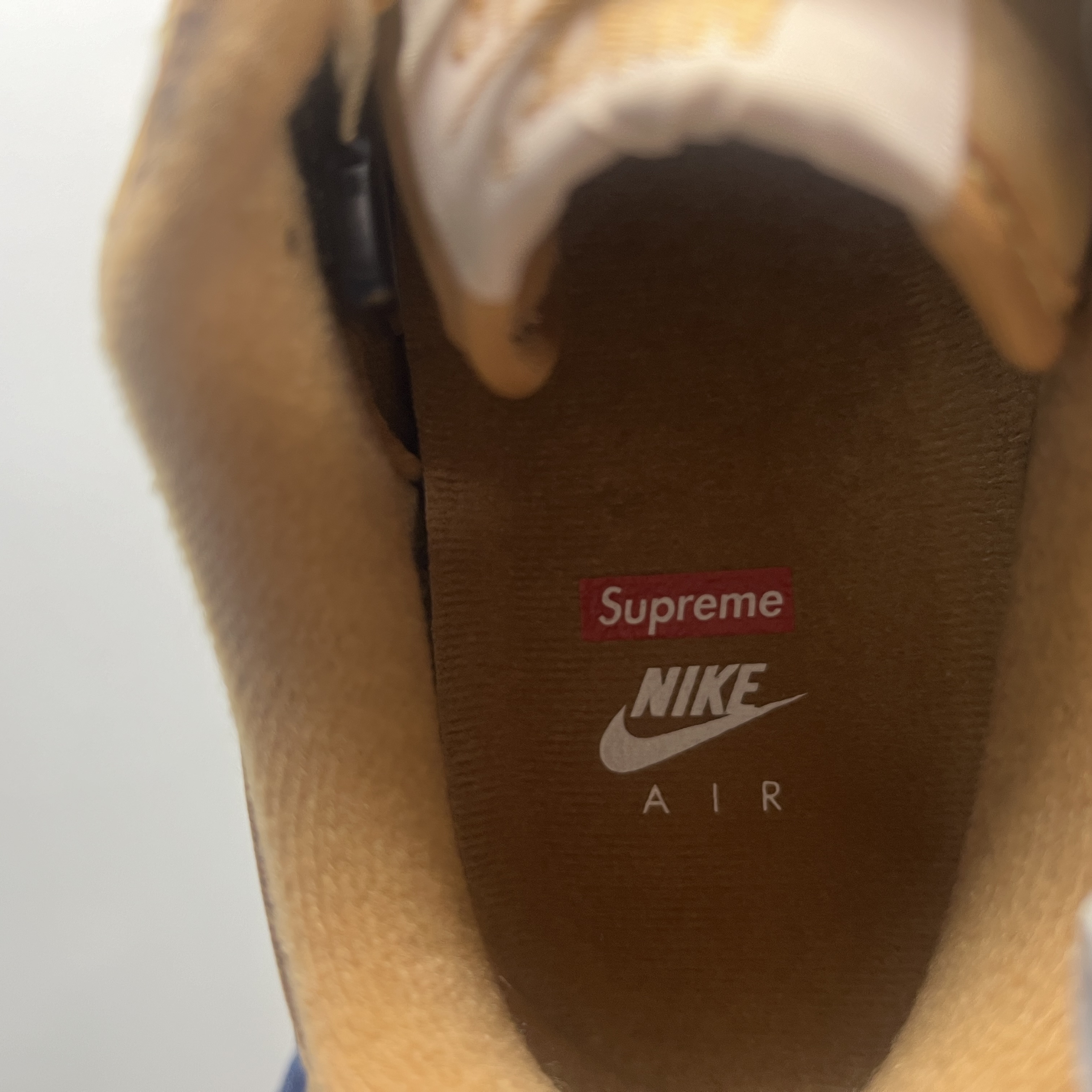 Nike x Supreme Air Force 1 Low Flax 착용 스타일 - 4