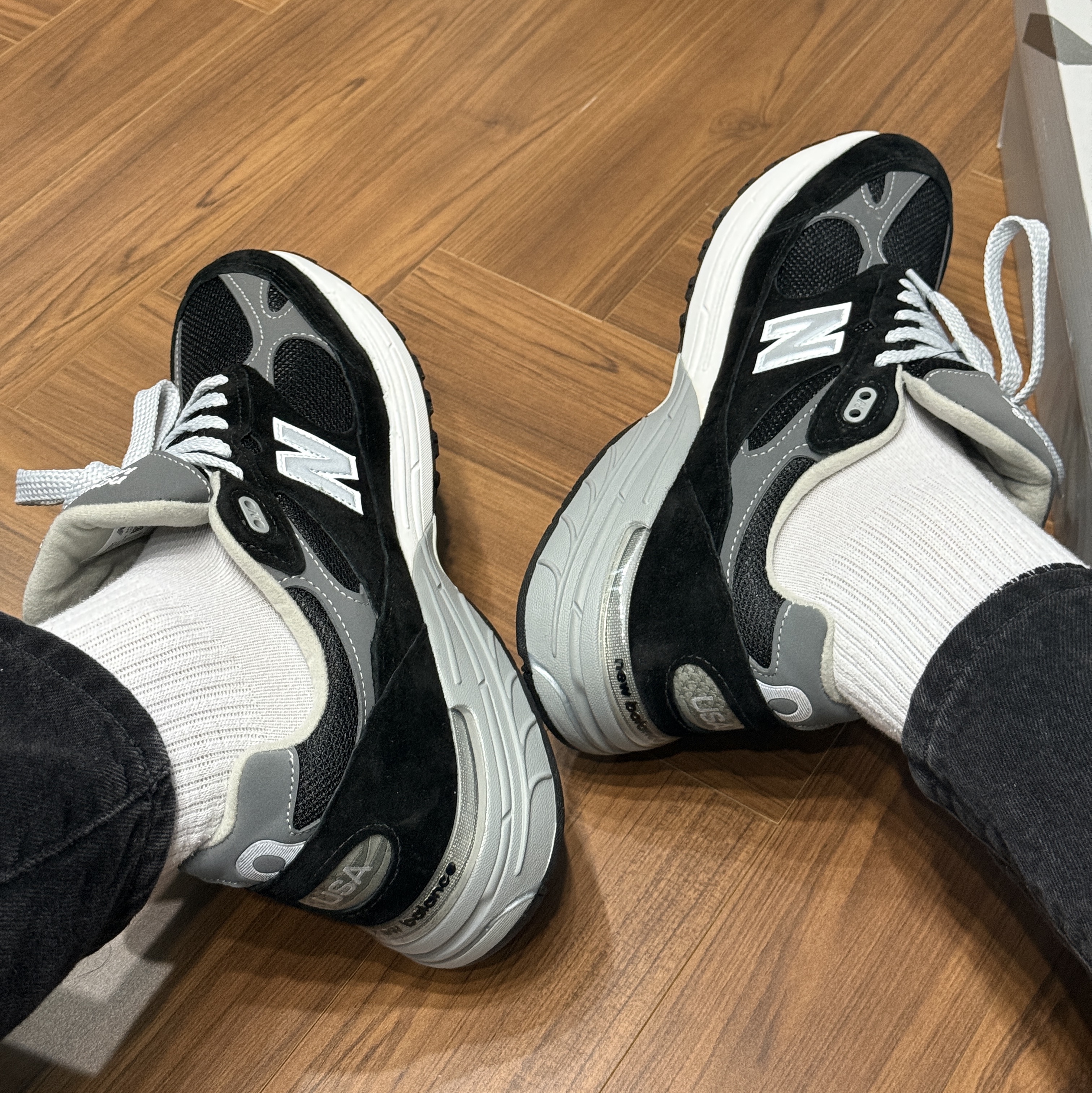 New Balance 993 Made in USA Black - D Standard 착용 스타일 - 4