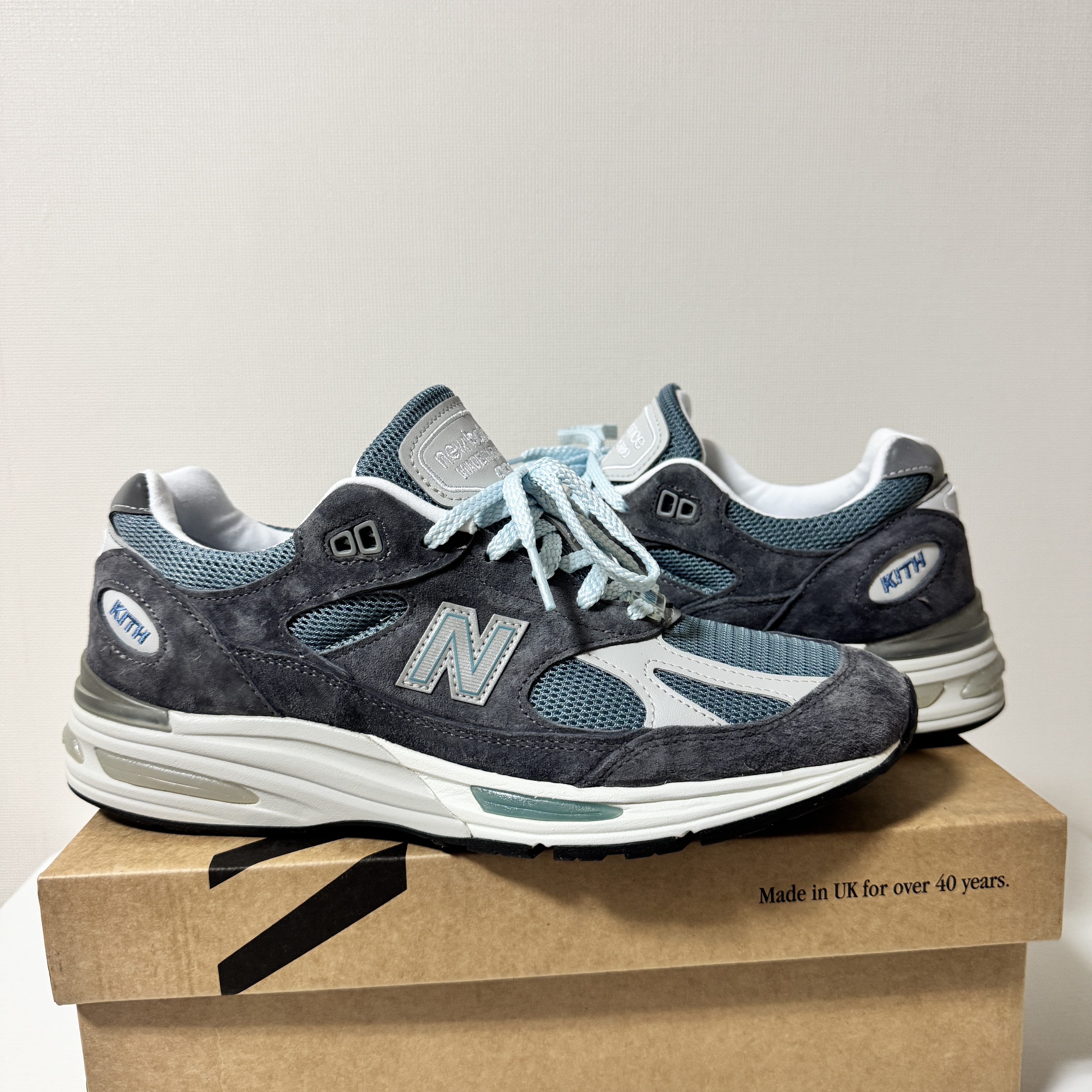 New Balance x Kith 991v2 Made in UK Steel Blue Grey 착용 스타일 - 1