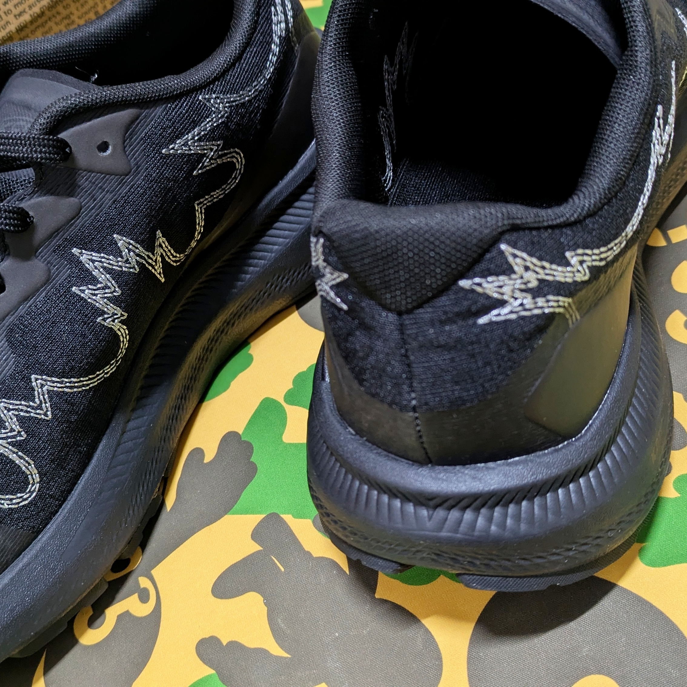 Keen x Engineered Garments WK500 Black 착용 스타일 - 3