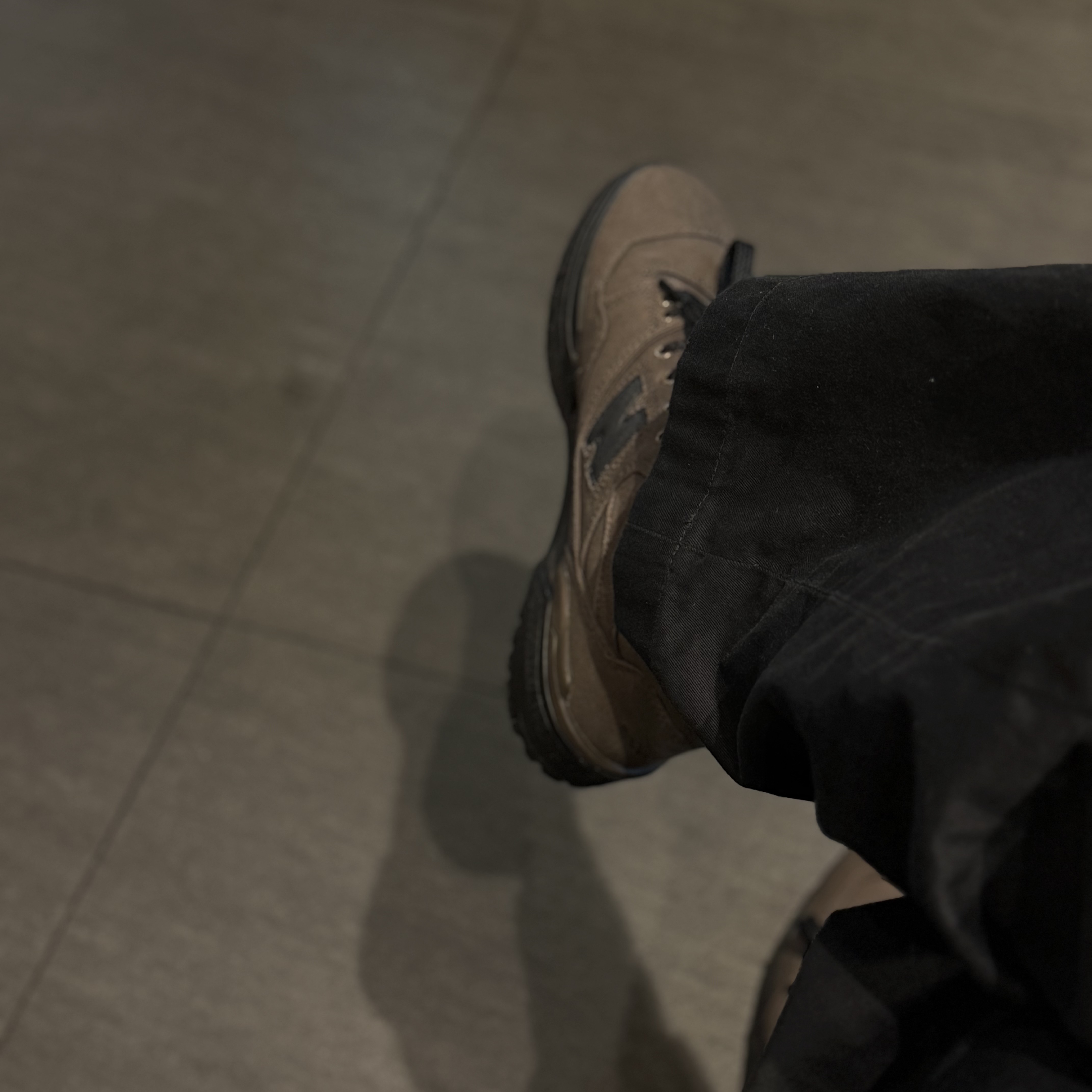 New Balance x Thisisneverthat 550 Brown Black 착용 스타일