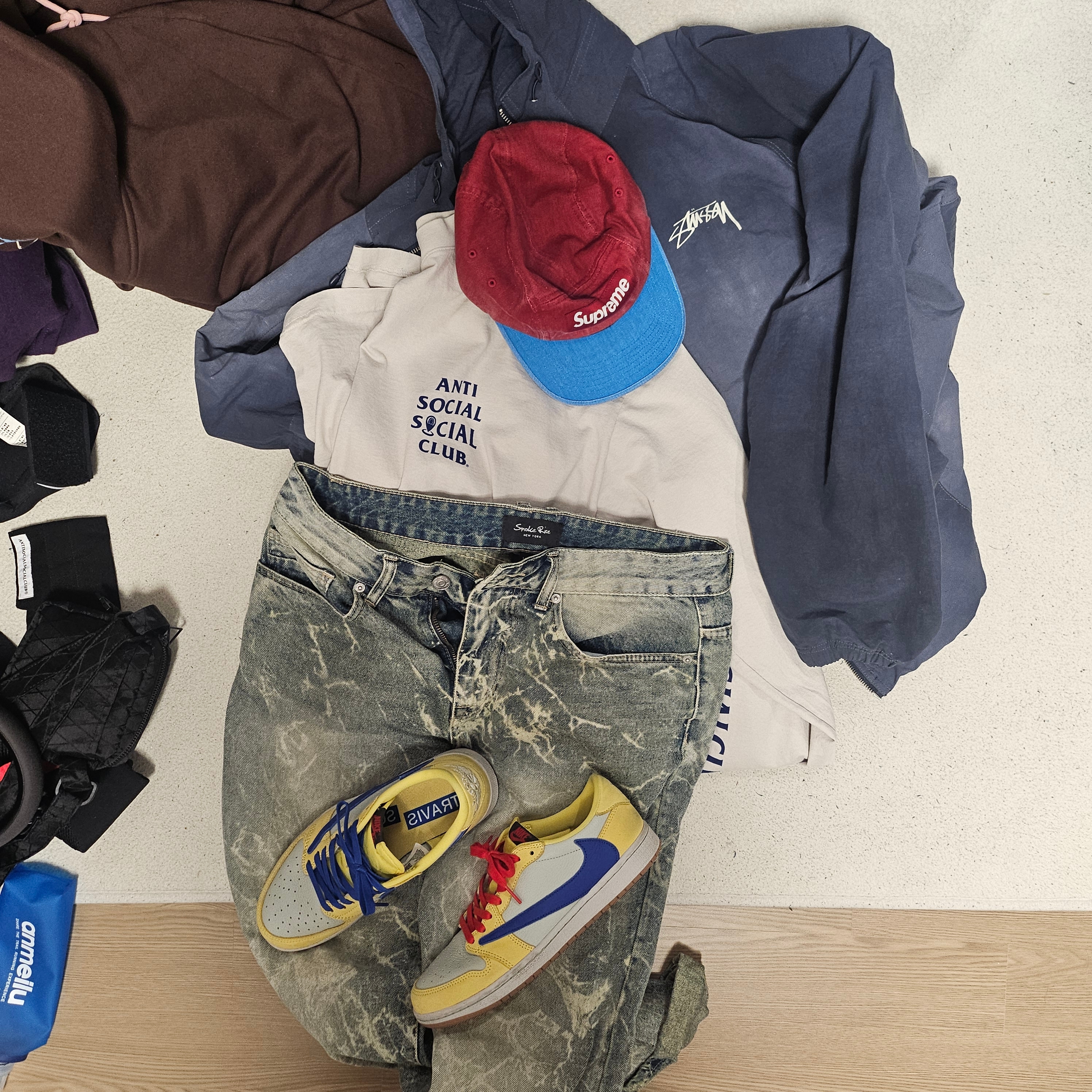Supreme Pigment 2-Tone Camp Cap Red - 24SS, Stussy Wave Dye Beach Shell Jacket Navy 착용 스타일 - 5