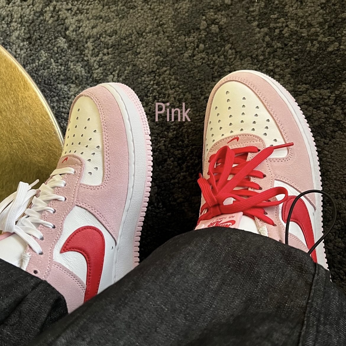 Nike Air Force 1 '07 QS Valentine's Day 착용 스타일