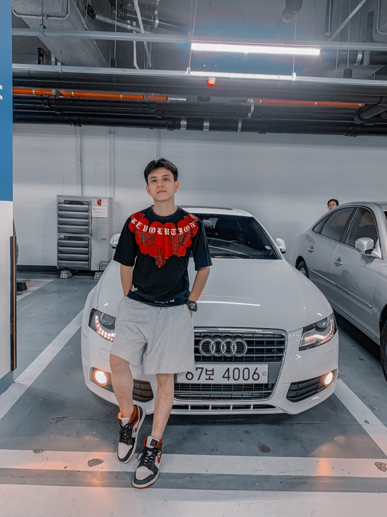 KREAM 프로필 이미지