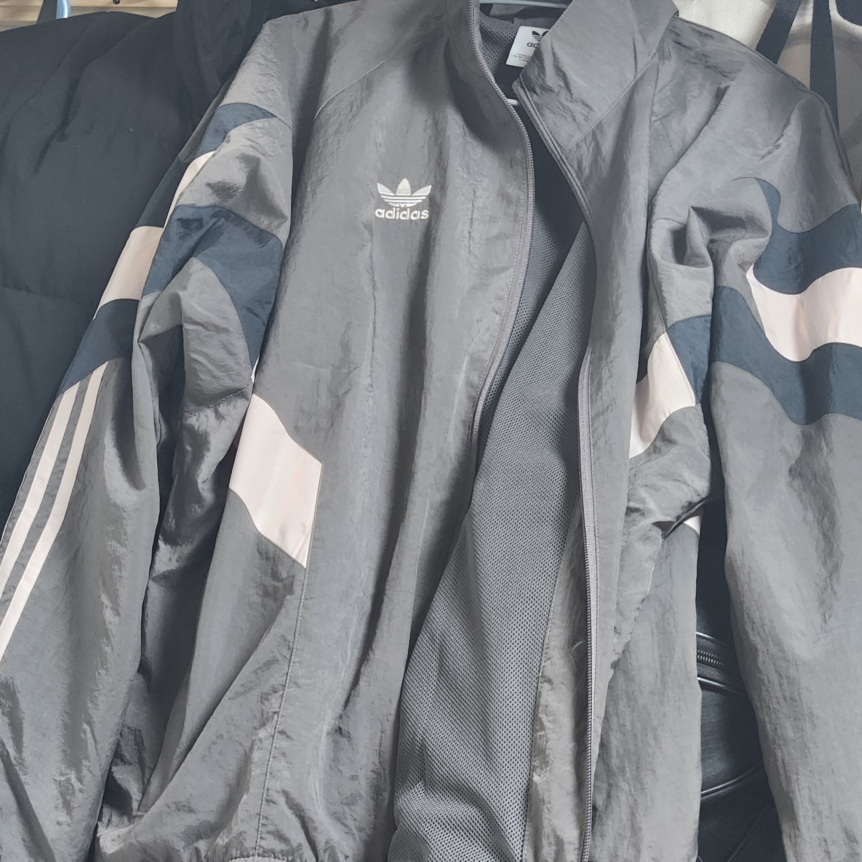 Adidas Real Madrid Originals Track Top Charcoal Grey - KR Sizing 착용 스타일