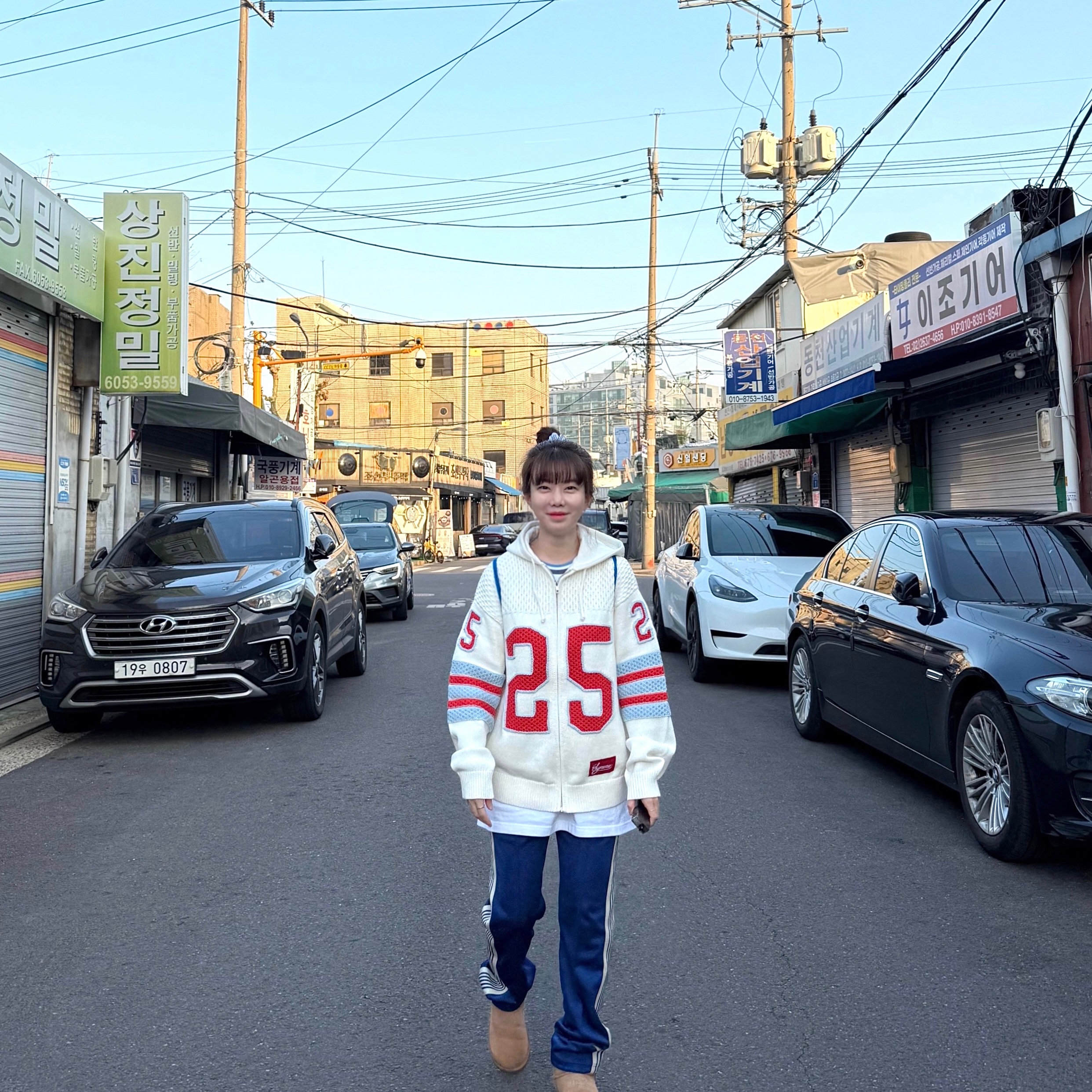 Supreme Sport Zip Up Hooded Sweater White - 25SS, Needles Track Pants Poly Smooth Royal 착용 스타일 - 1