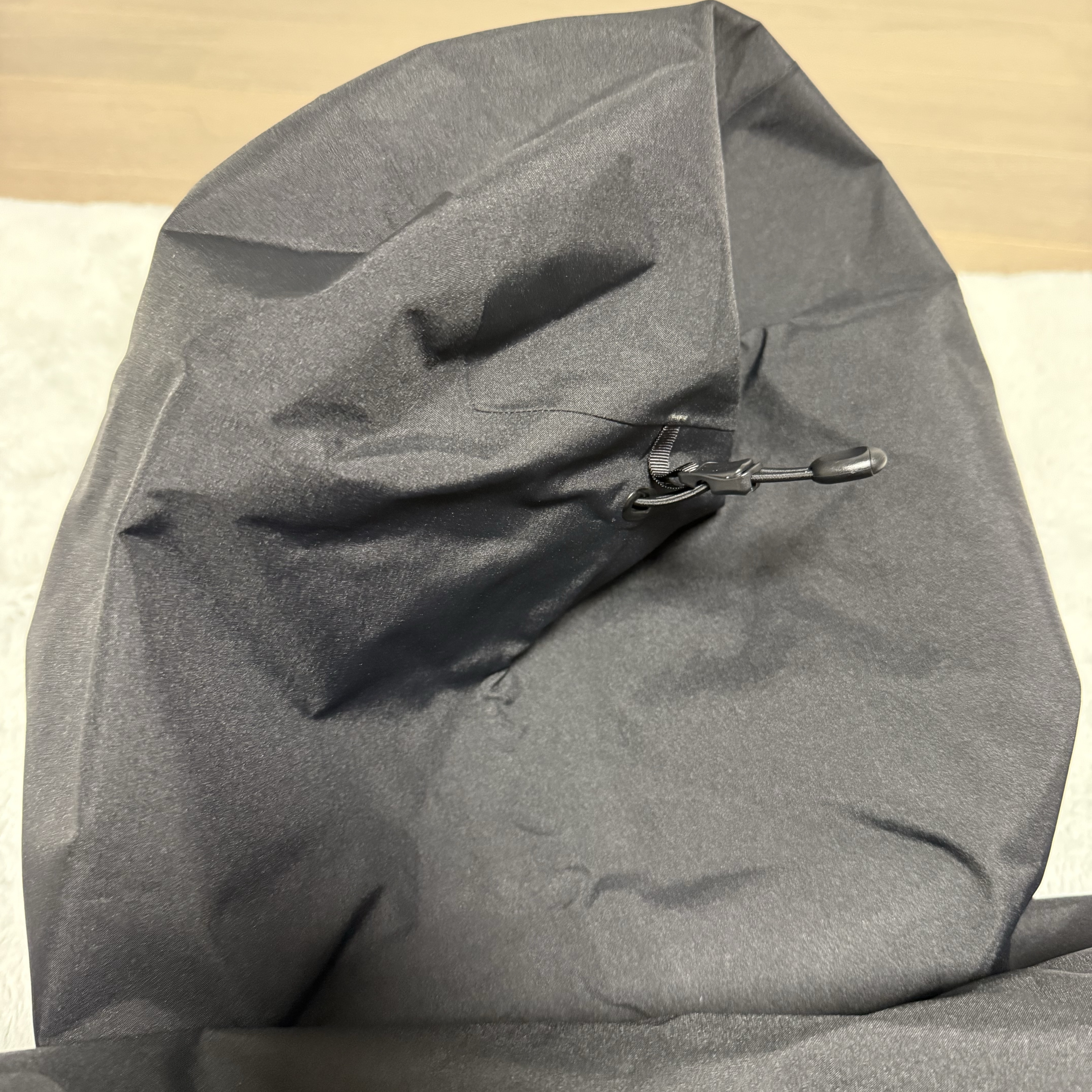 Arc'teryx Alpha SV Jacket Black 착용 스타일 - 3