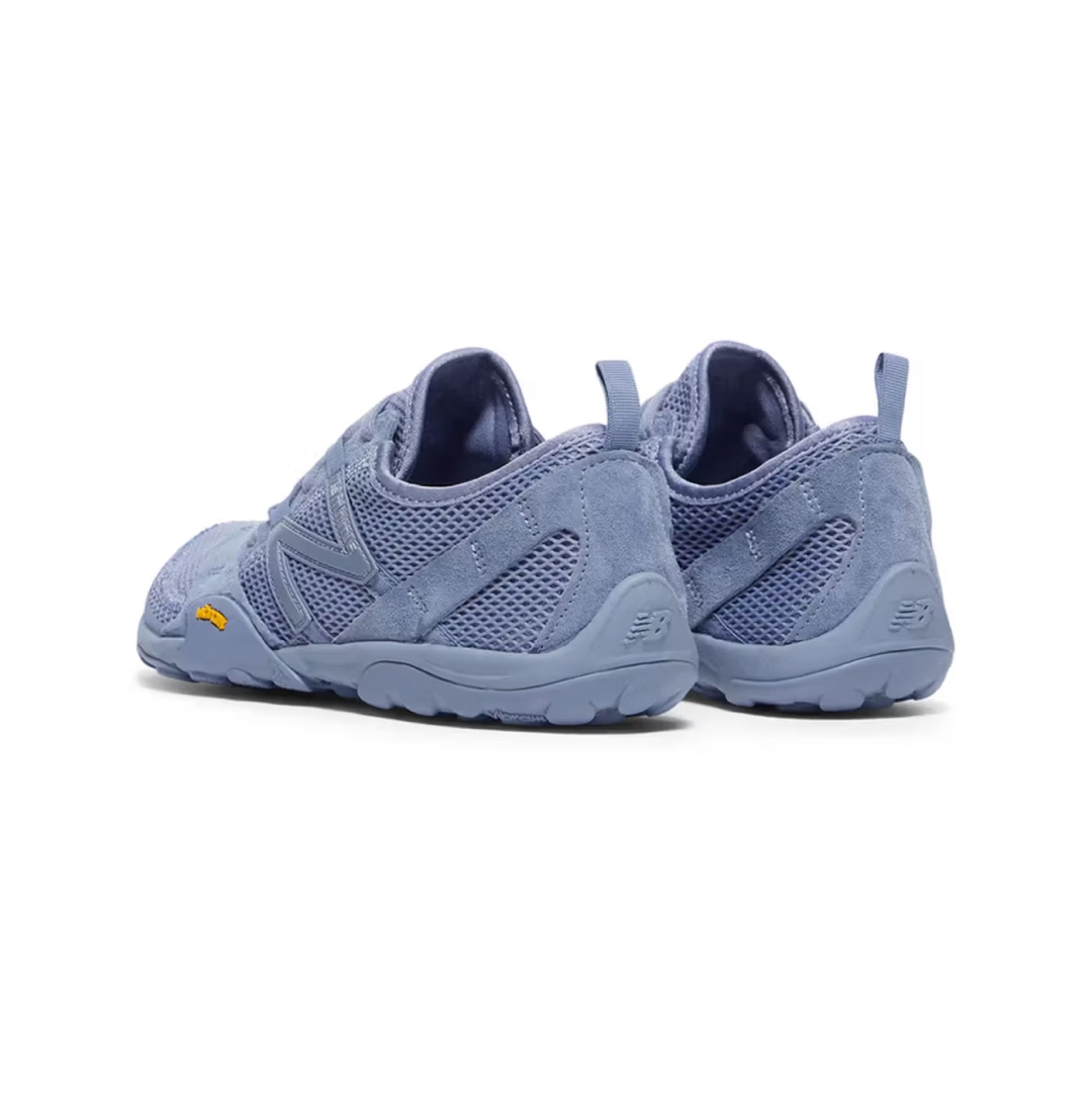 New Balance Minimus MT10 Dusk Shower Pearl Grey 착용 스타일 - 2