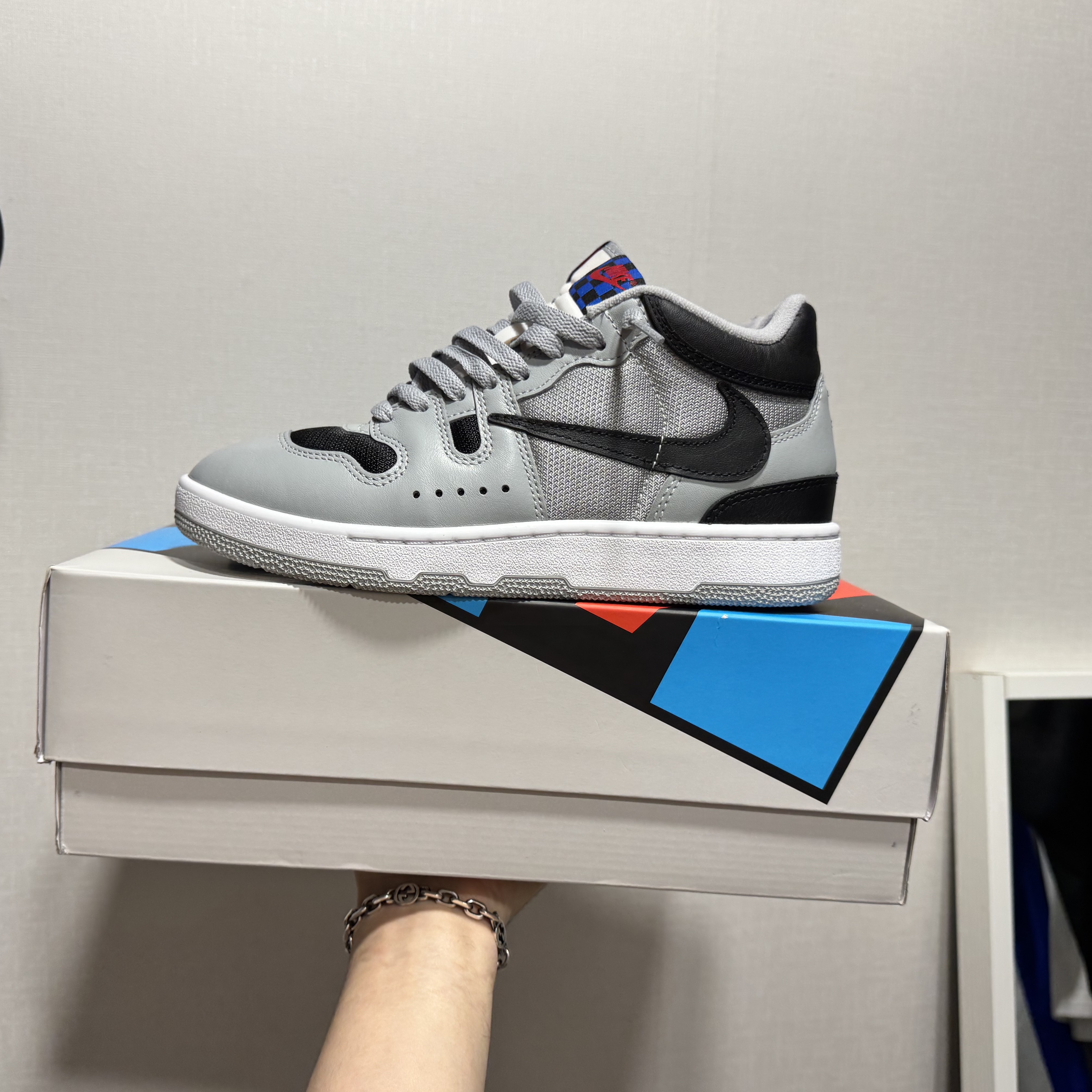 Nike x Travis Scott Mac Attack SP Light Smoke Grey 착용 스타일