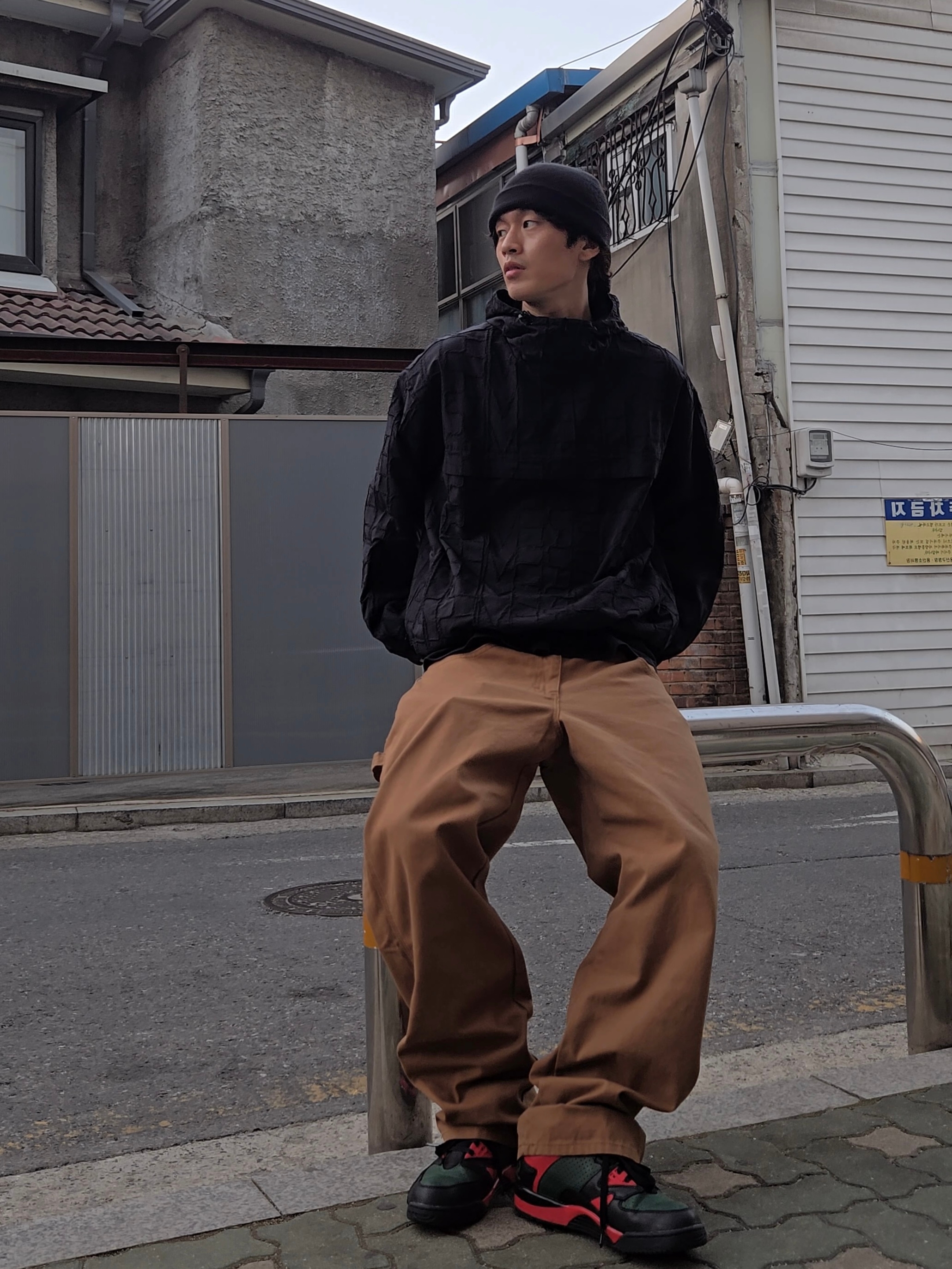 Nike x Supreme Air Cross Trainer 3 Low Black, Supreme Repeat Stitch Anorak Black - 23SS 착용 스타일